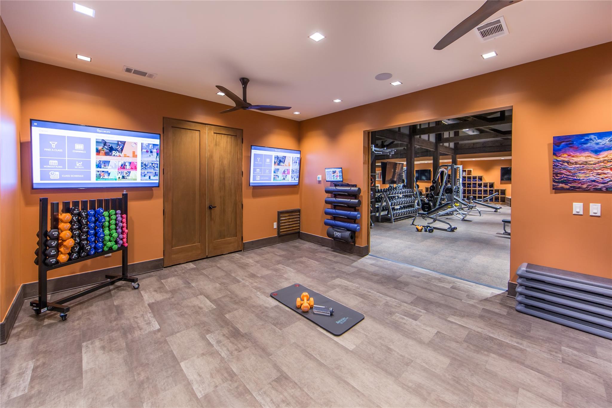 632 Sage Thrasher CIR, Dripping Springs, TX 78620