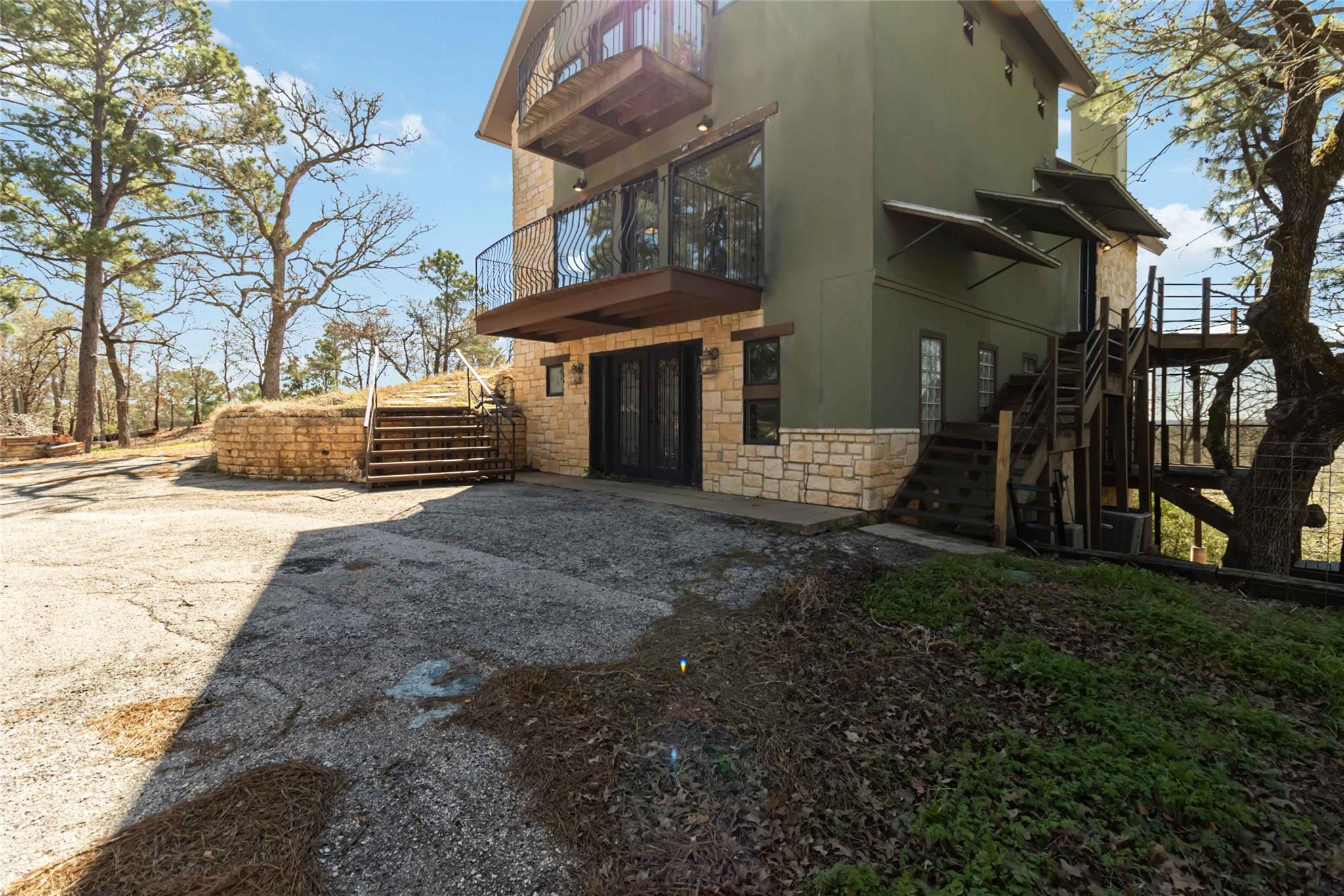 128 Kaupo DR, Bastrop, TX 78602