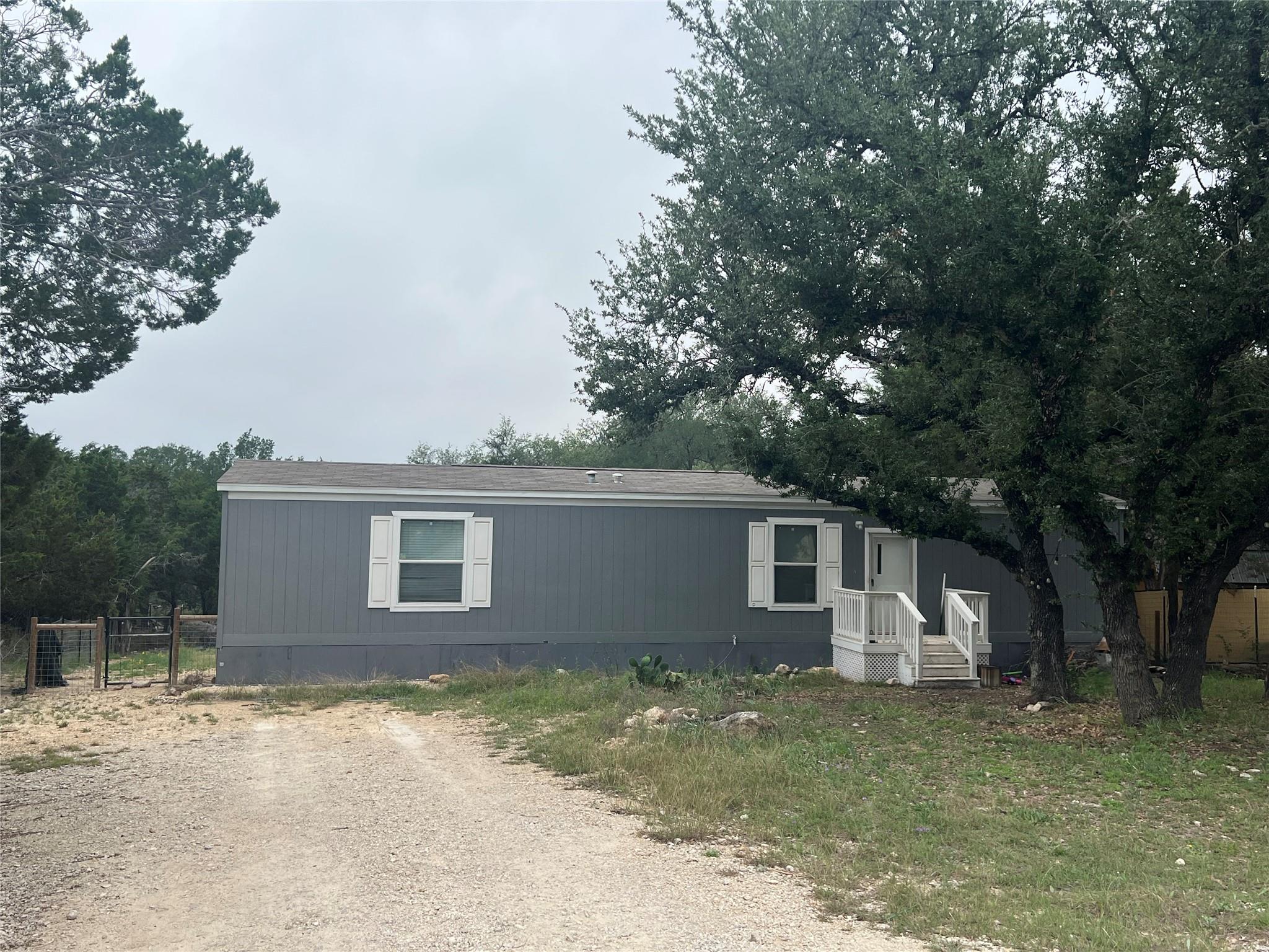 1086 Pecan CIR, Canyon Lake, TX 78133