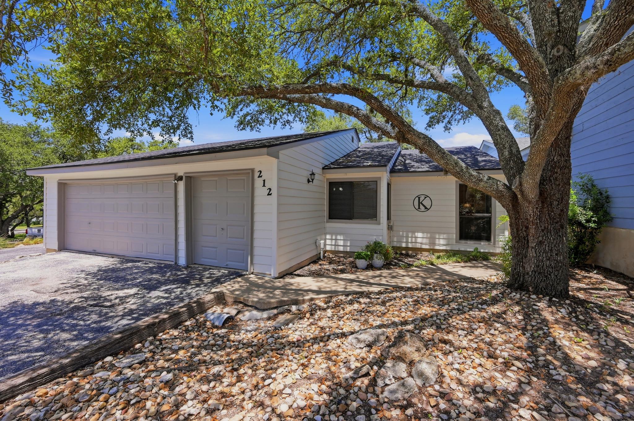 212 Overlook CT, Wimberley, TX 78676