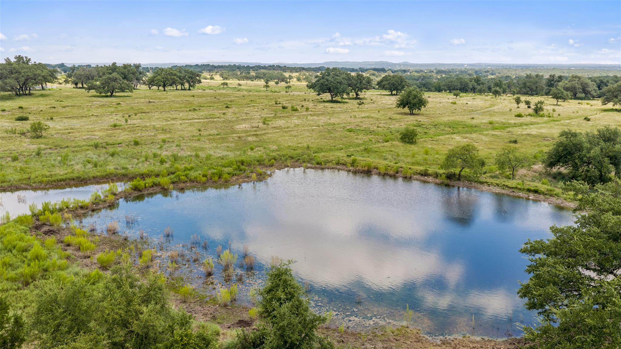 365 Gipson Rd, Johnson City, TX 78636