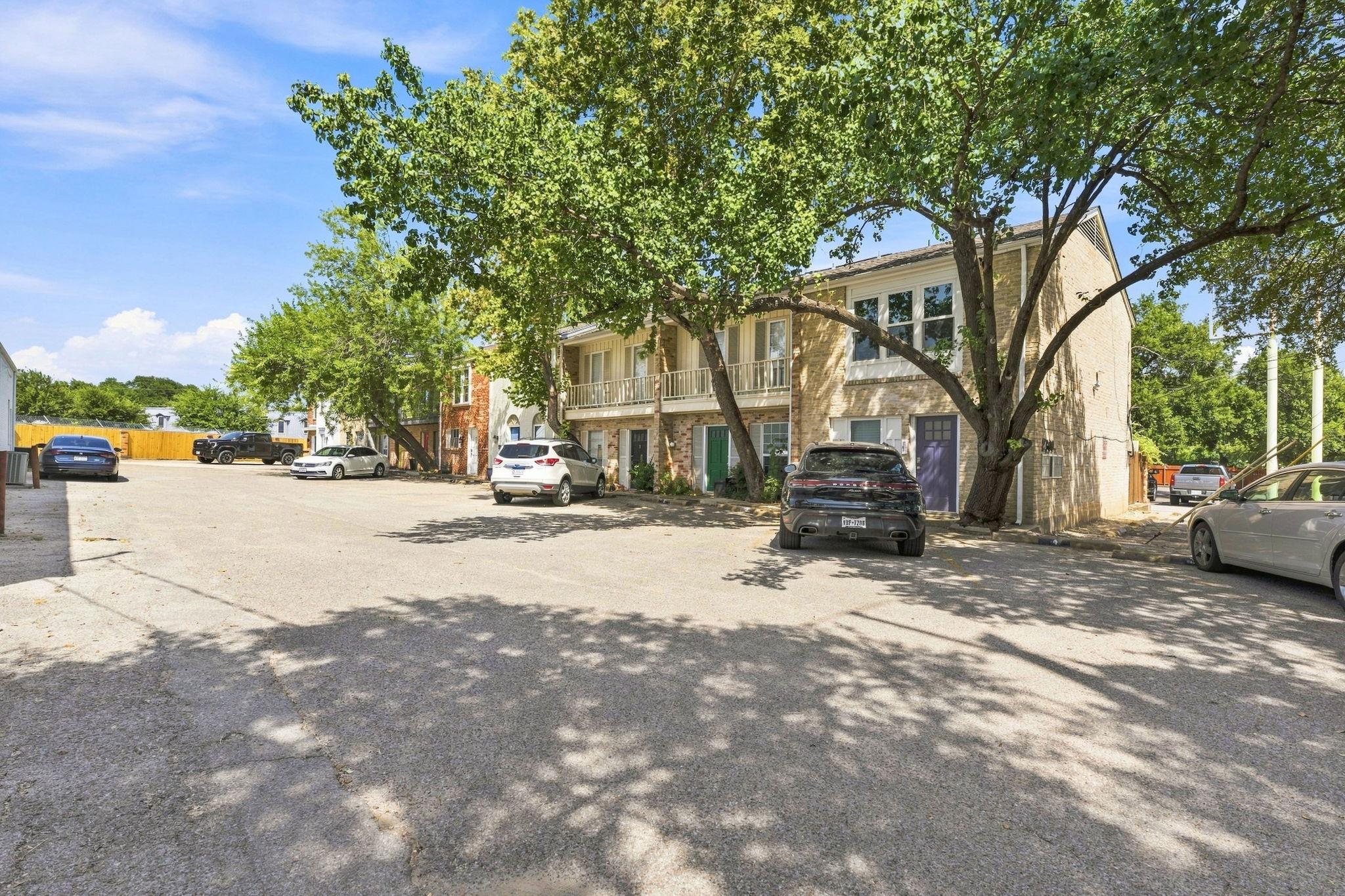 2300 Hancock DR #6, Austin, TX 78756
