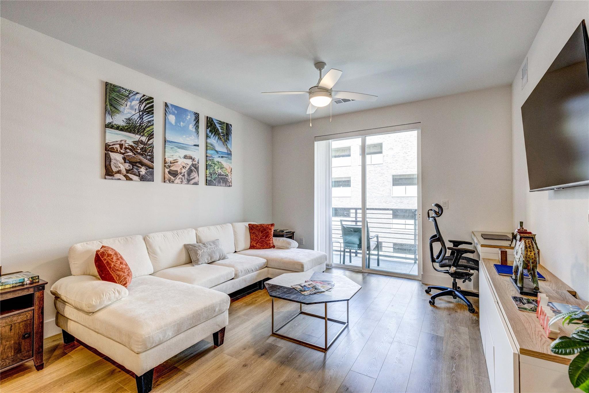 1701 Simond Ave #301, Austin, TX 78723
