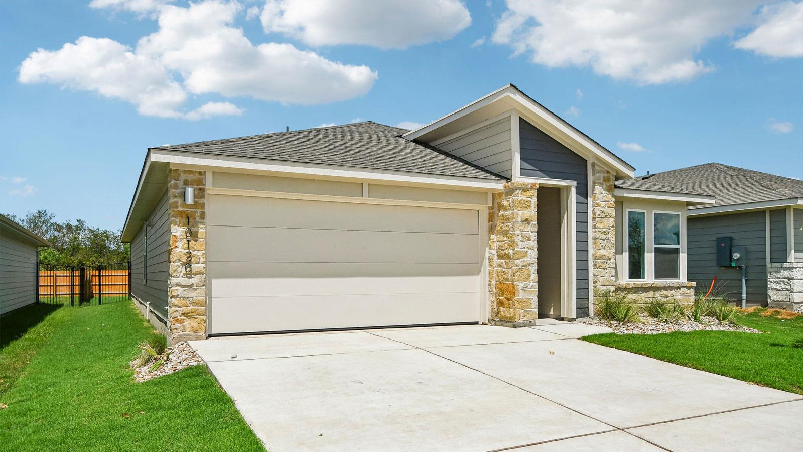 10120 Curb Strap DR, Austin, TX 78653