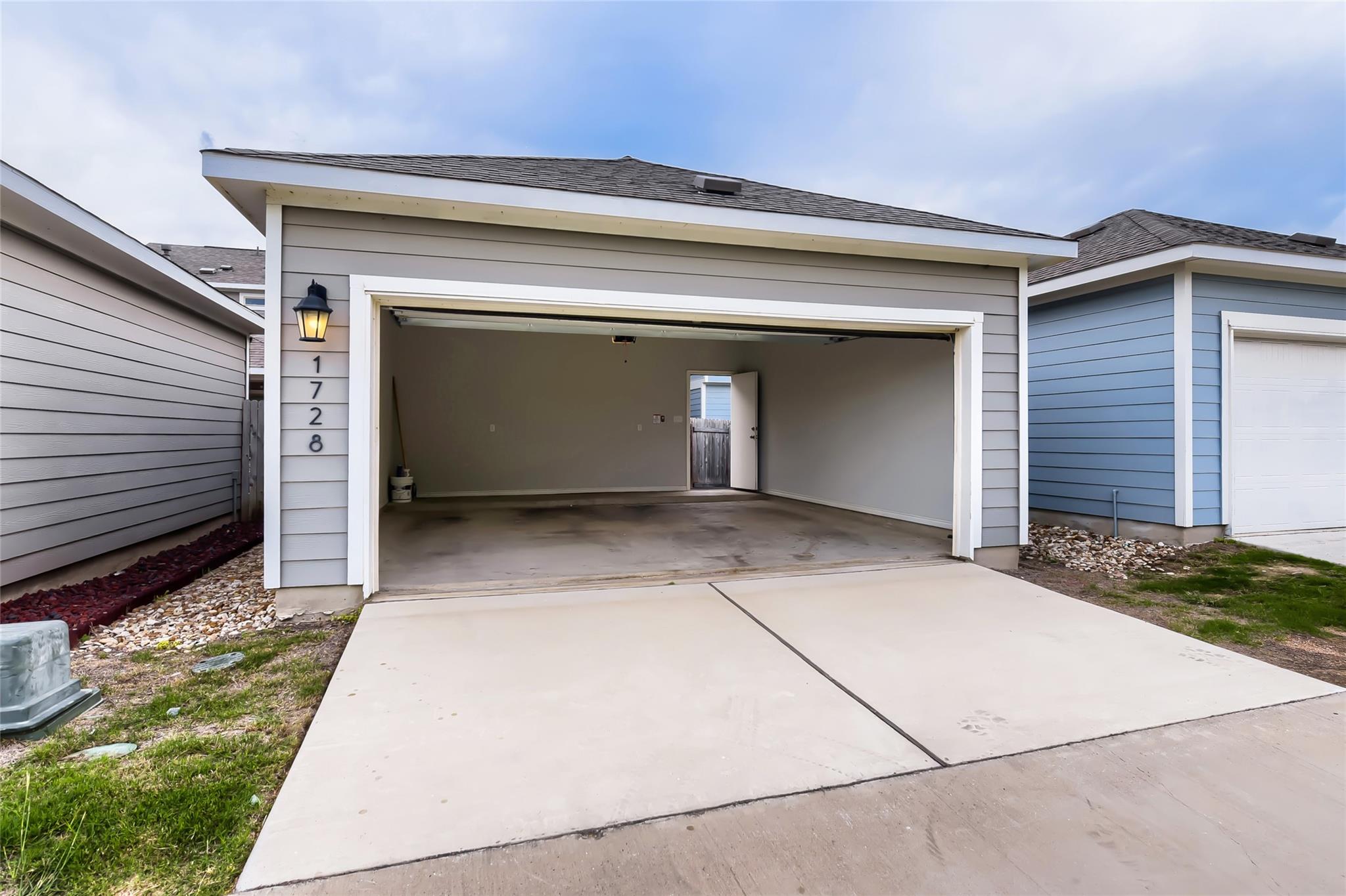 1728 Artesian Springs XING, Leander, TX 78641