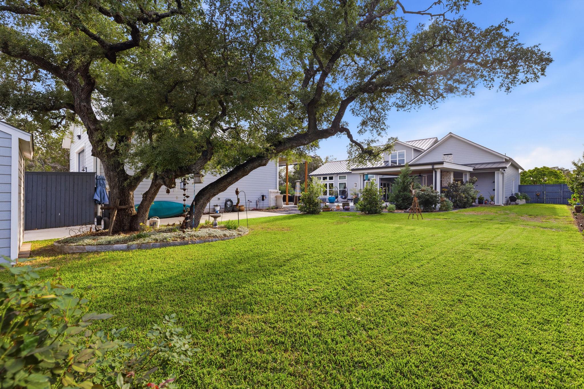 2551 Lakeshore DR, Canyon Lake, TX 78133