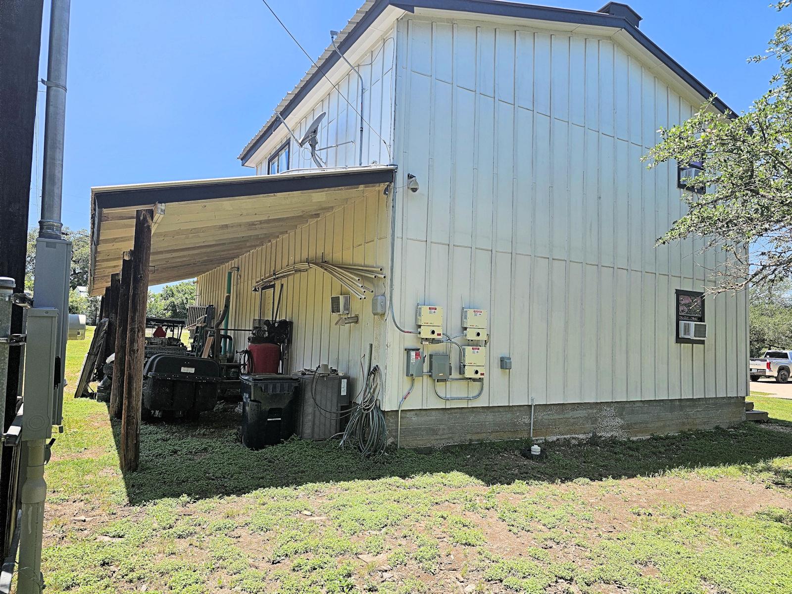 111 Craigen RD, Liberty Hill, TX 78642