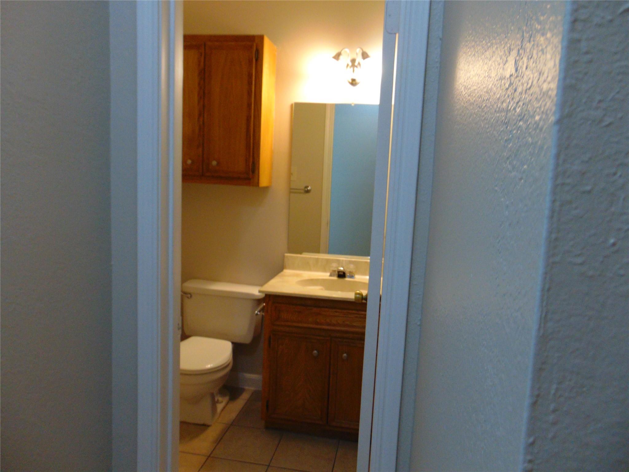 2508 Enfield RD #8, Austin, TX 78703