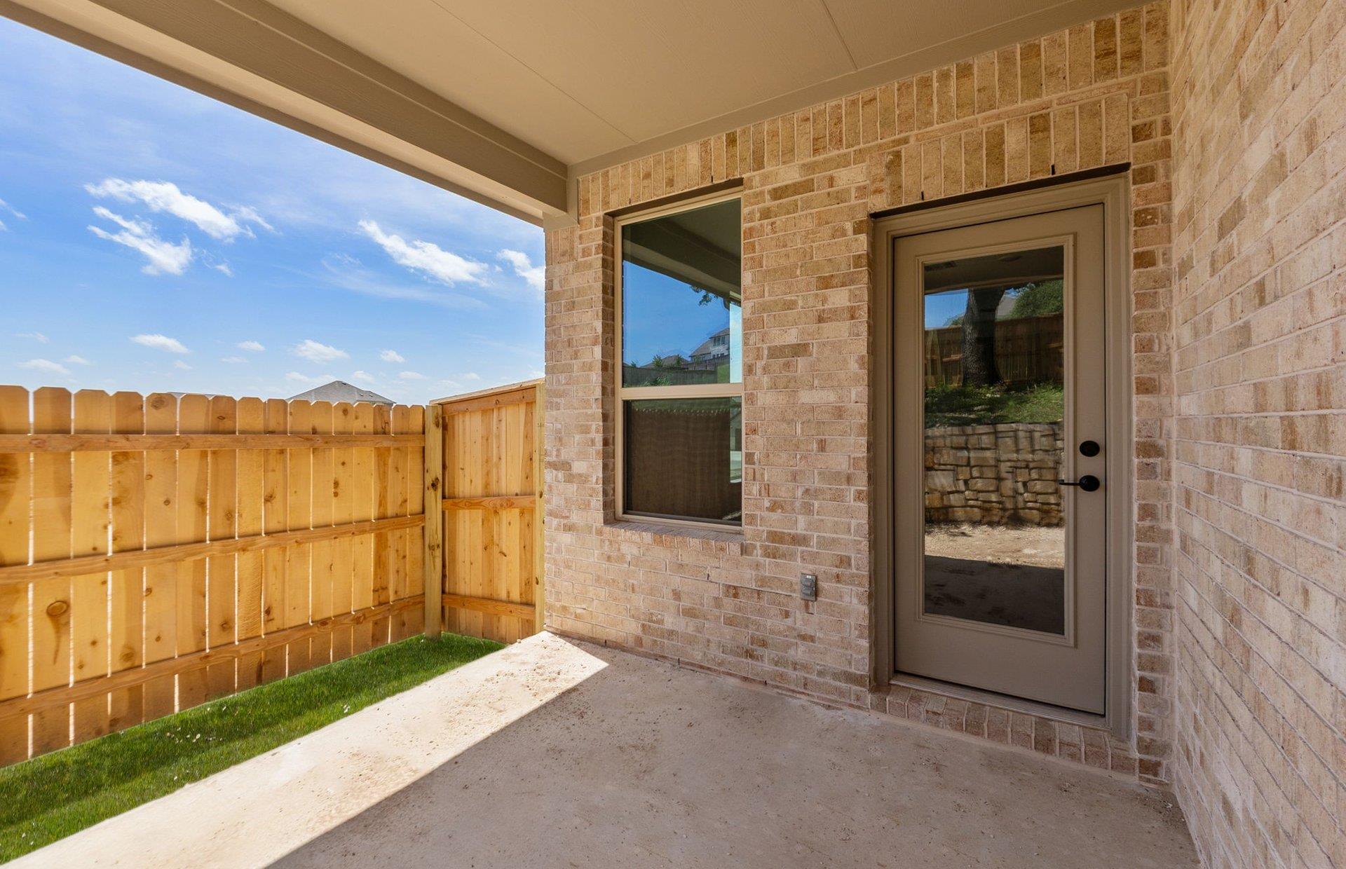 605 Ridge Point DR, Georgetown, TX 78628