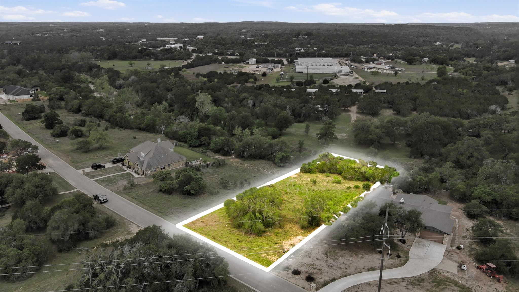 320 Onion Creek LN, Driftwood, TX 78619