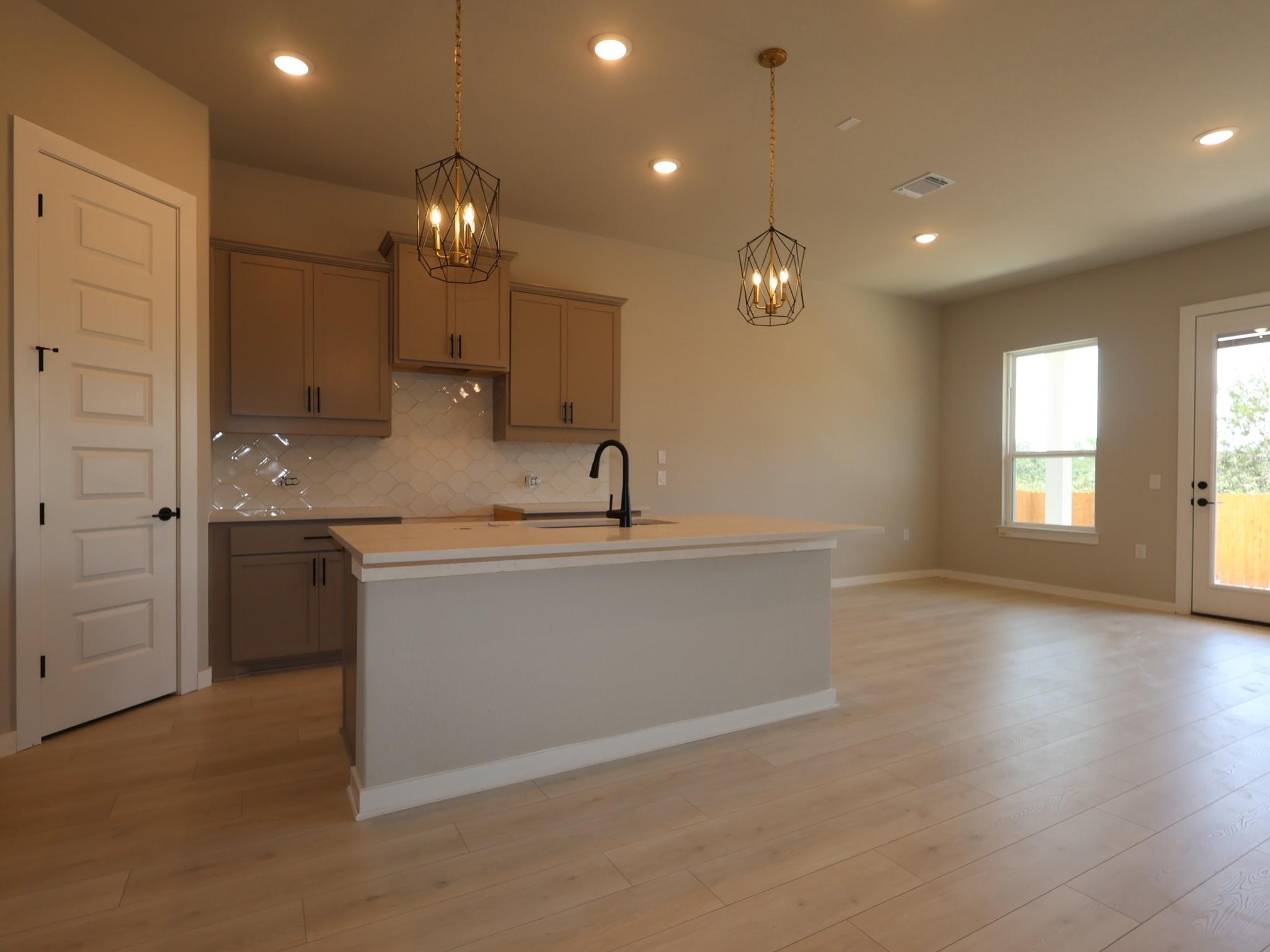 275 Callahan Loop, Buda, TX 78610