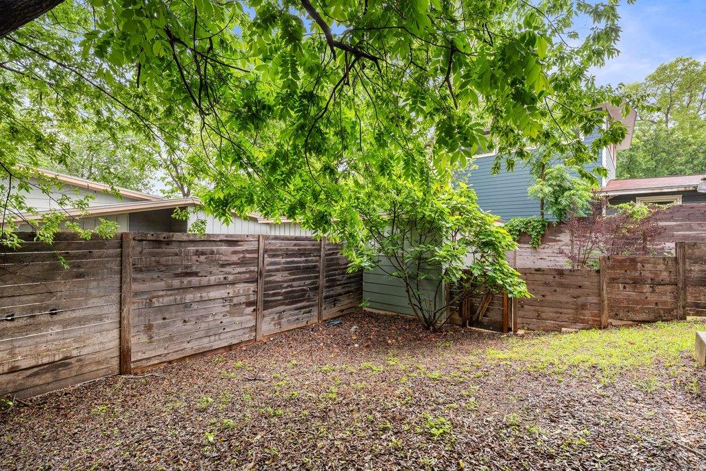 1131 Poquito ST #A, Austin, TX 78702