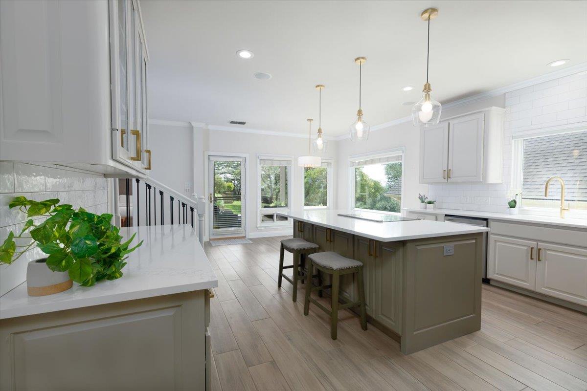403 Golf Crest LN, Lakeway, TX 78734