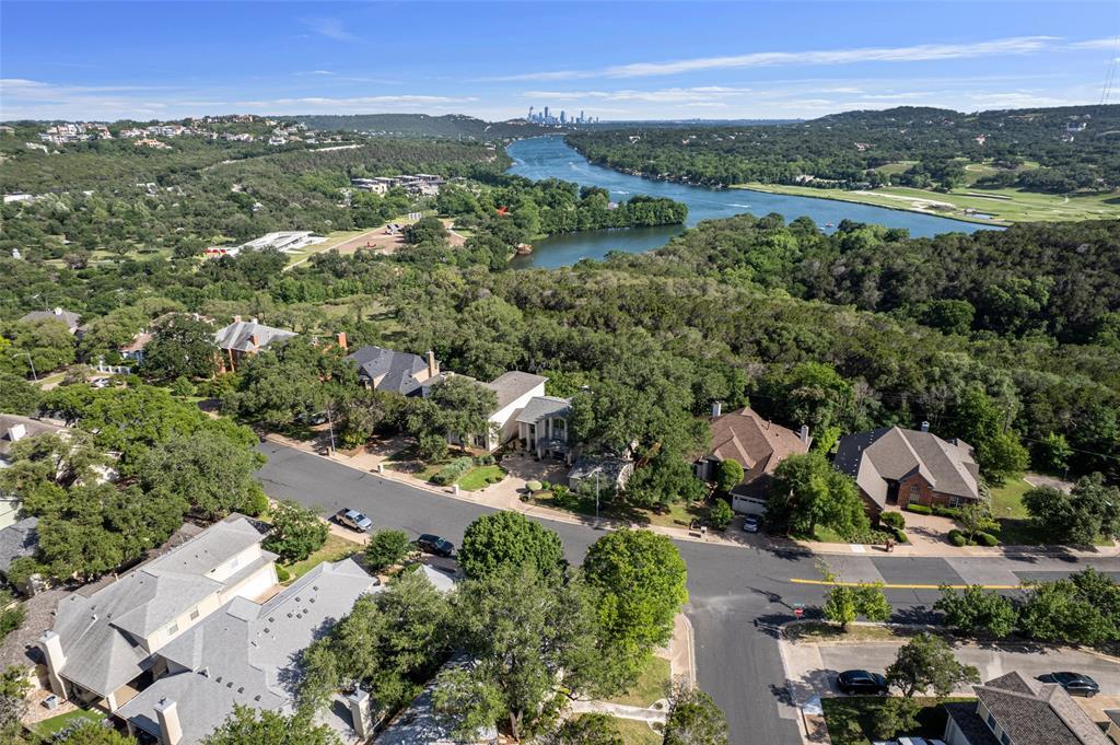 5724 N Scout Island CIR, Austin, TX 78731