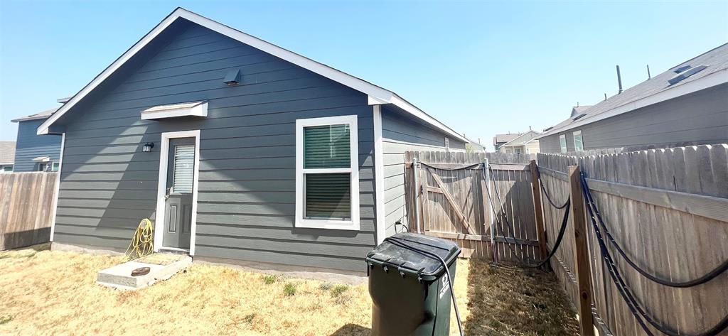 305 Mica TRL, Maxwell, TX 78656