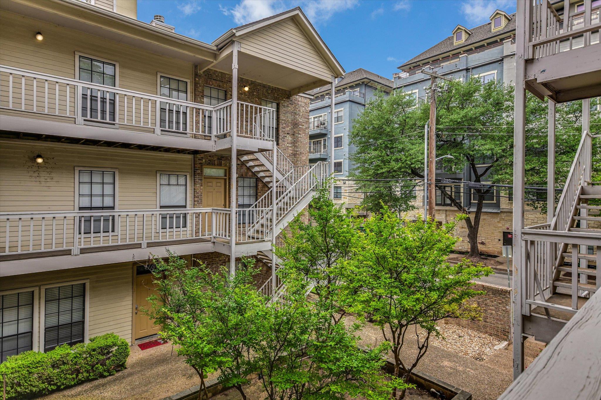 715 W 22nd 1/2 ST #208, Austin, TX 78705