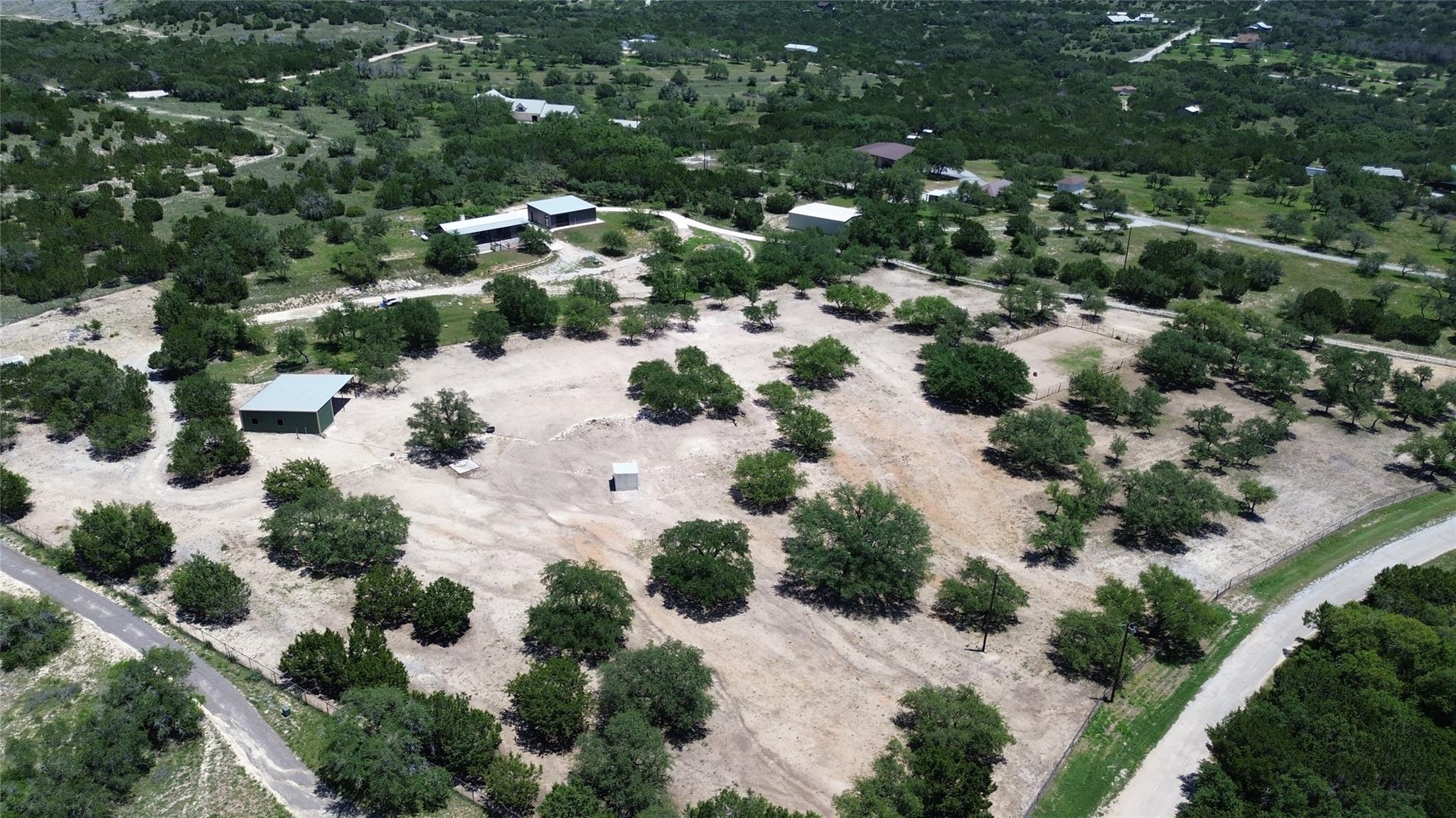 496 Middleton RD, Spicewood, TX 78669