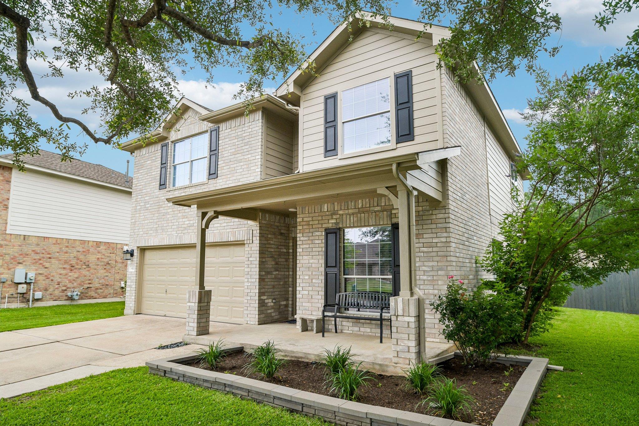 913 Hyde Park DR, Round Rock, TX 78665