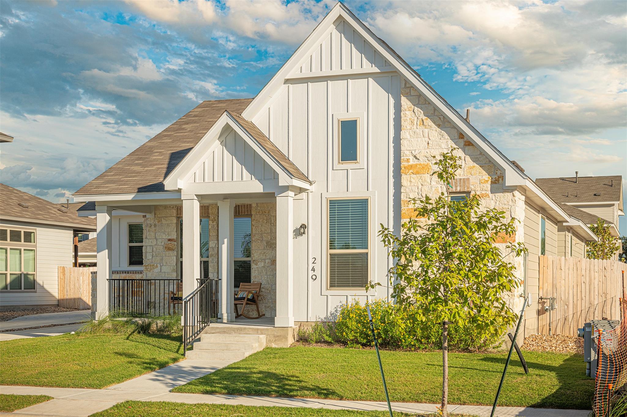 249 Treadwell LN, Kyle, TX 78640
