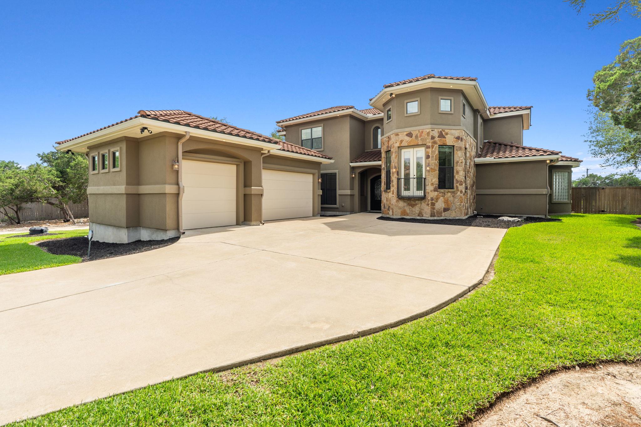 1001 Villa Hill DR, Leander, TX 78641
