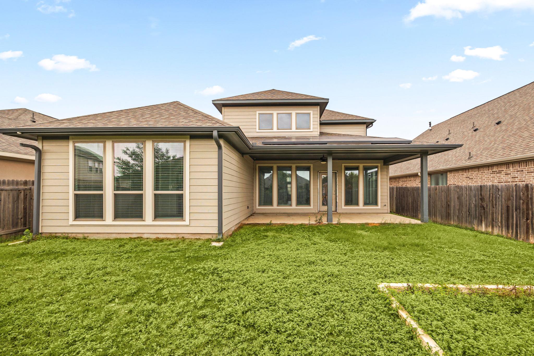 309 Avendita LN, Liberty Hill, TX 78642