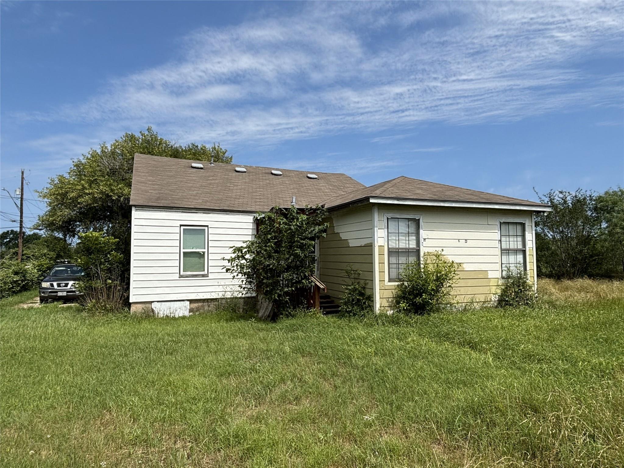 5417 Rogers LN, Austin, TX 78724