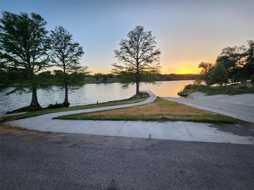 125 Lone Oak DR, Burnet, TX 78611