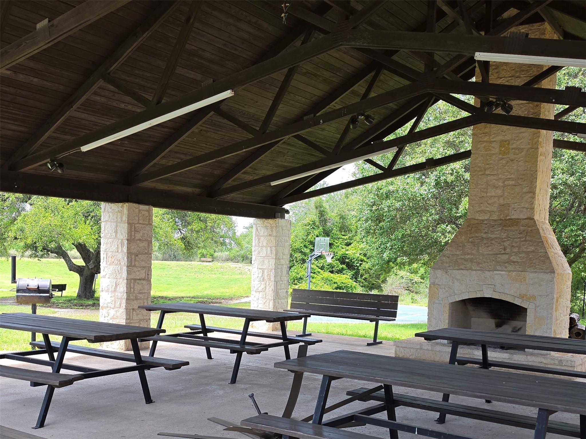 108 High Plains TRL, Spicewood, TX 78669