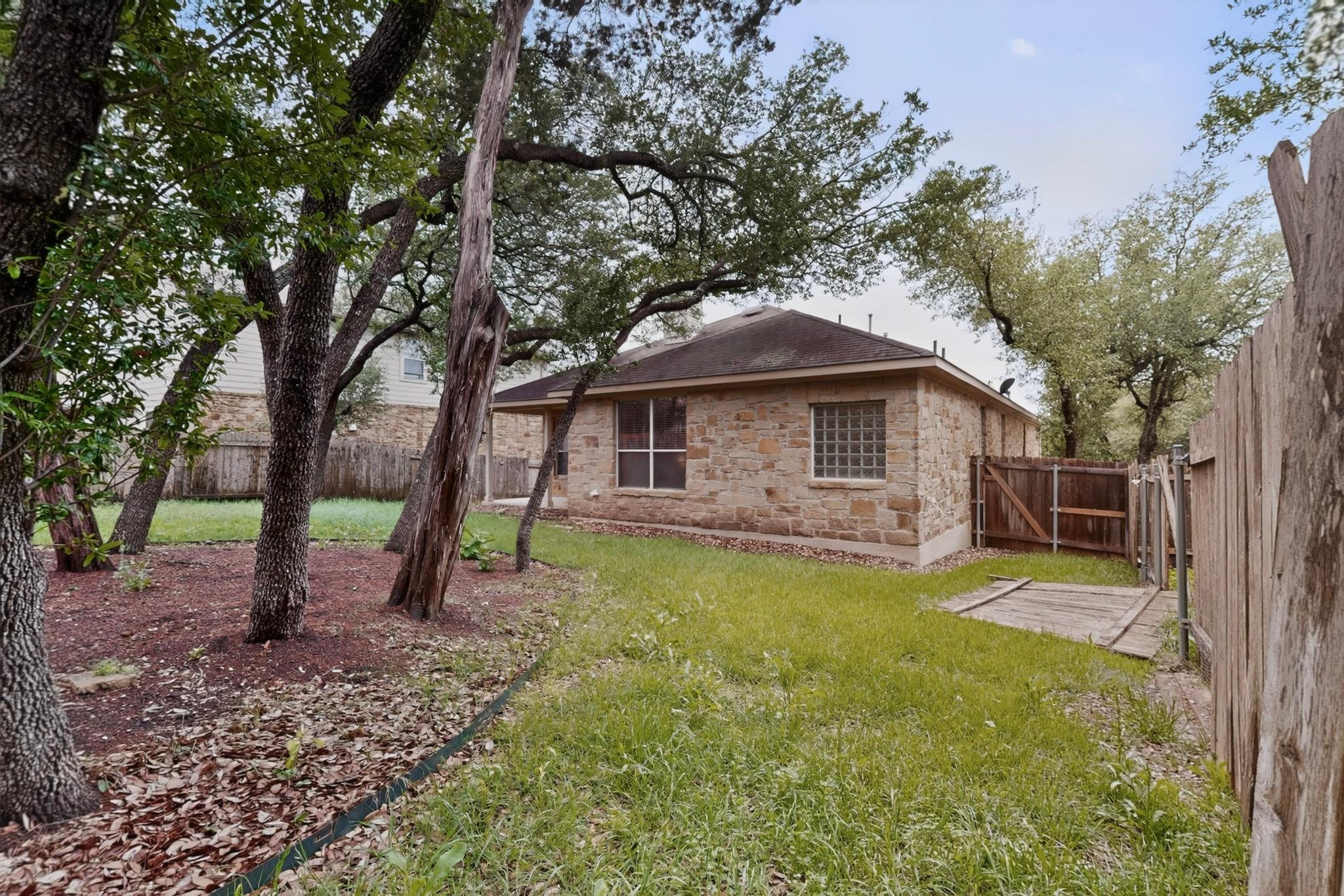 178 Limestone TRL, Austin, TX 78737