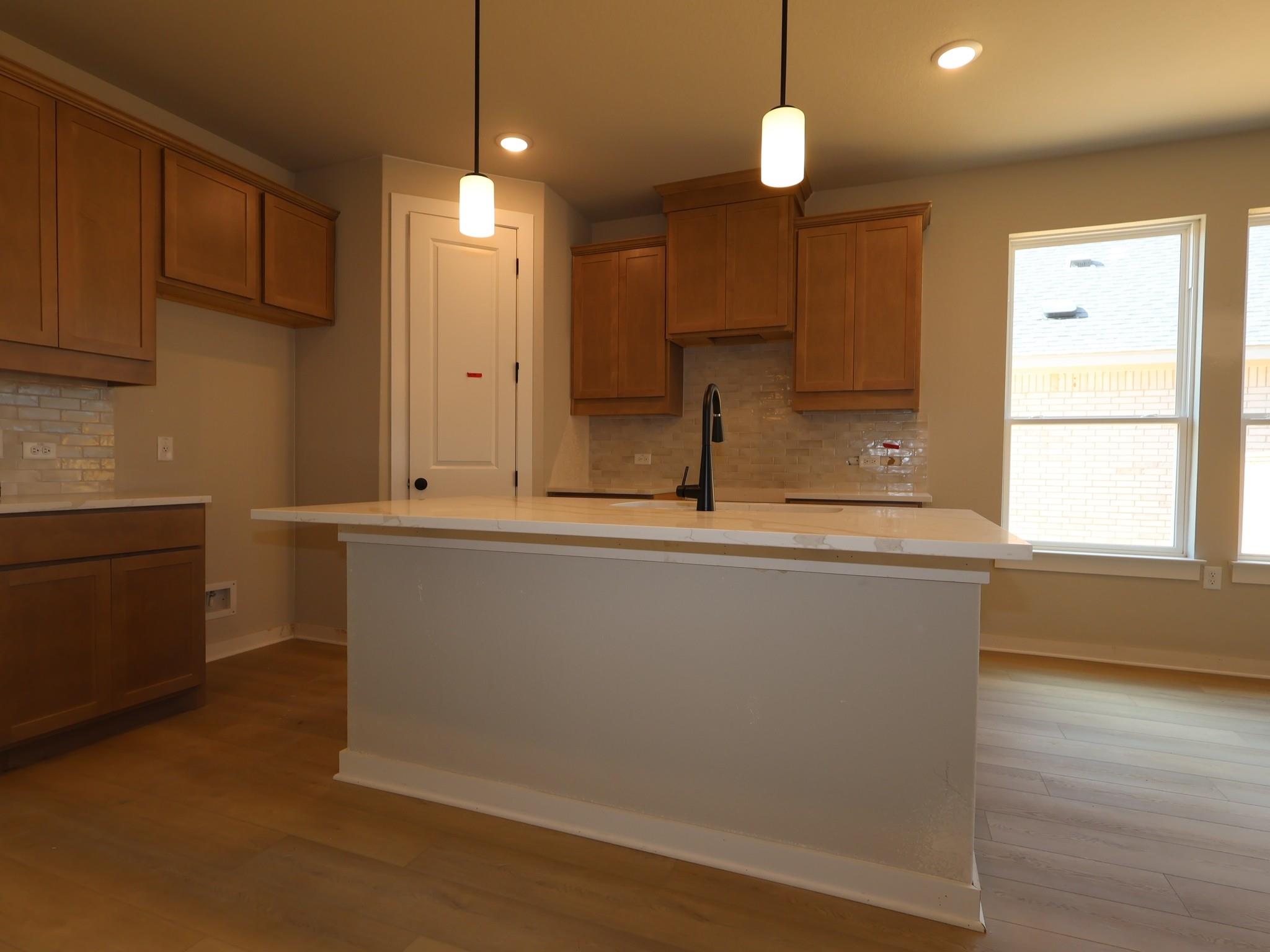 635 Clarissa ST, Buda, TX 78610