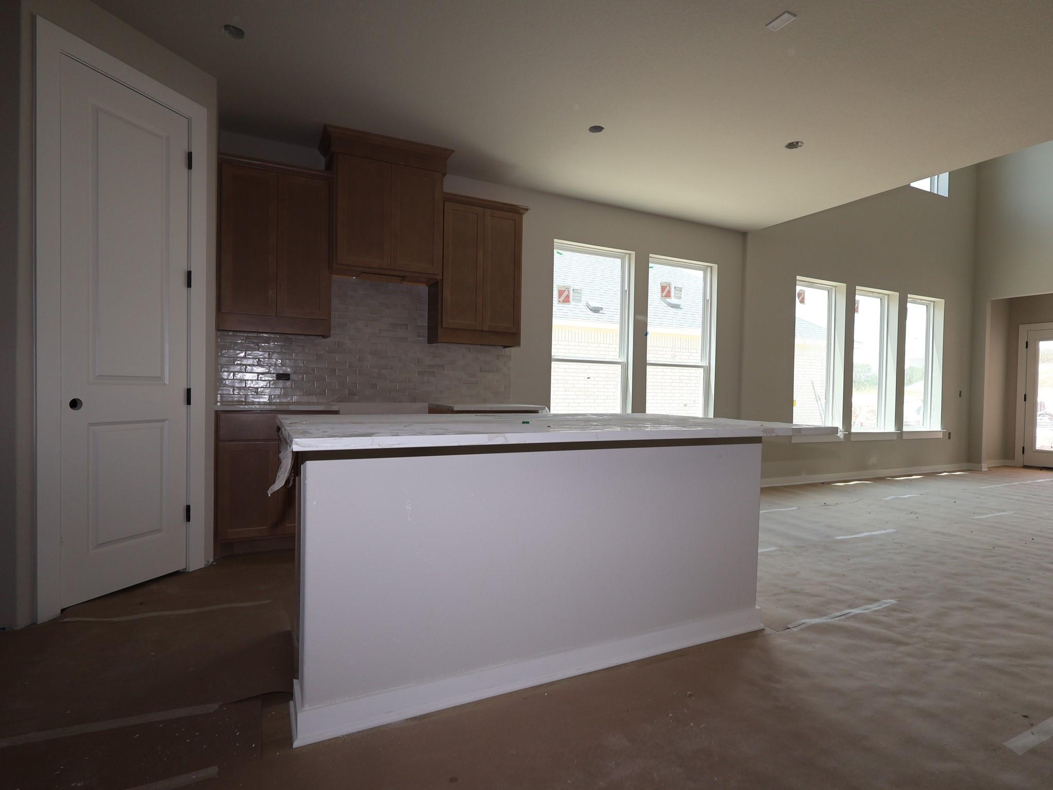 635 Clarissa ST, Buda, TX 78610