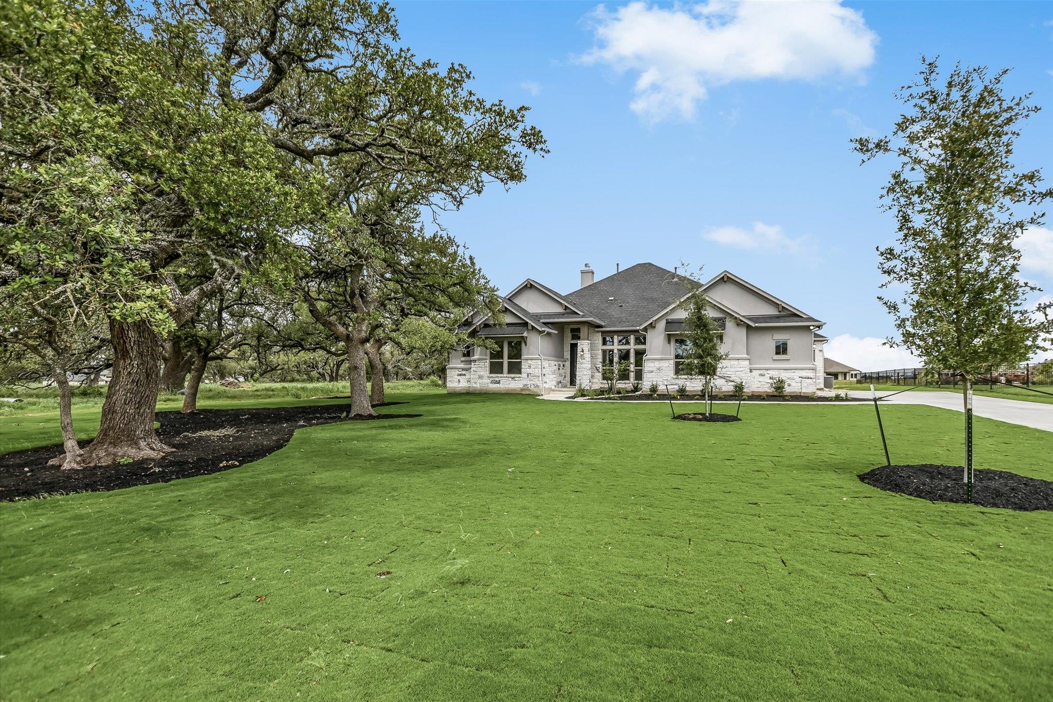 3109 Honeywood DR, Leander, TX 78641