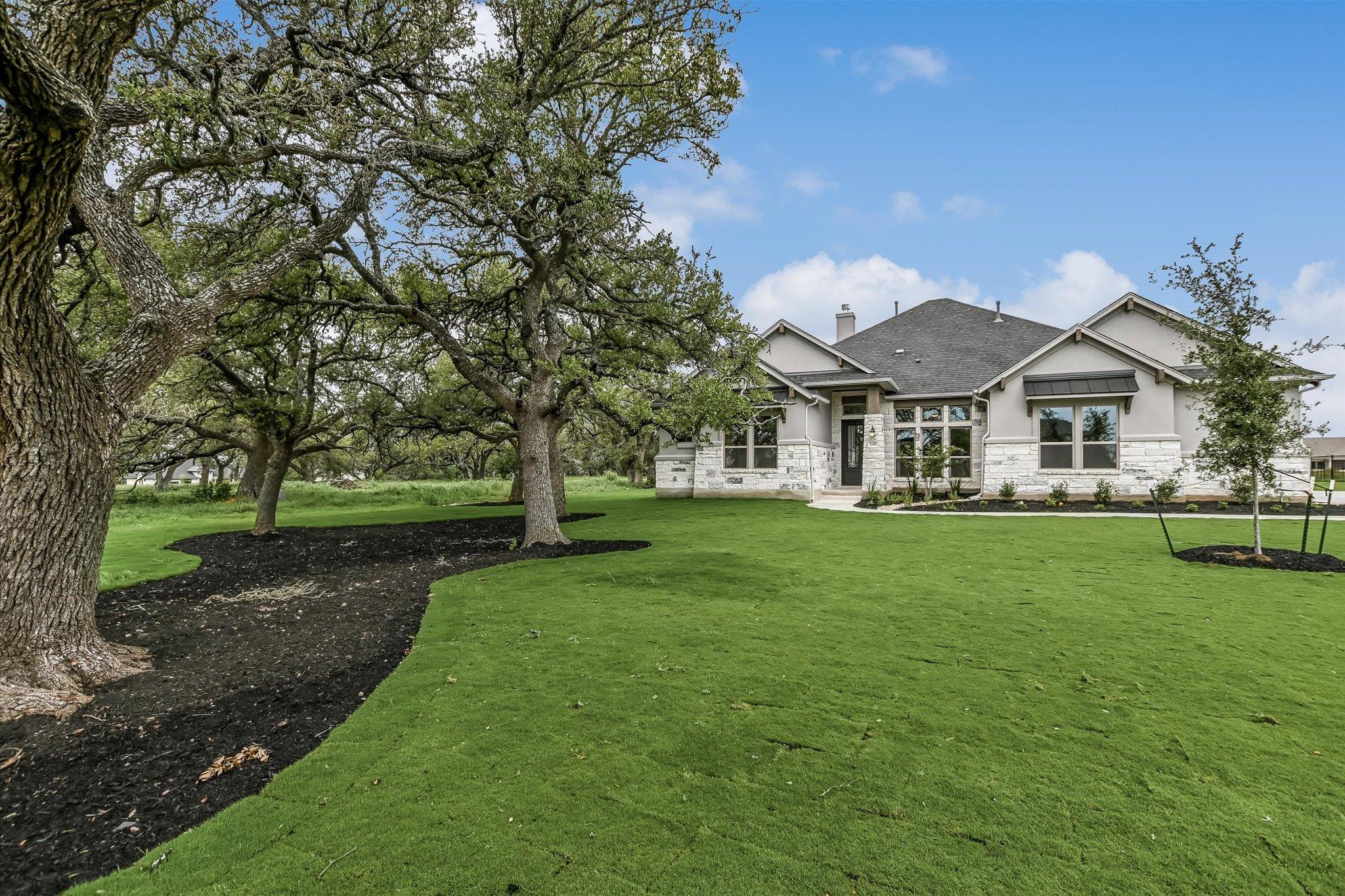 3109 Honeywood DR, Leander, TX 78641