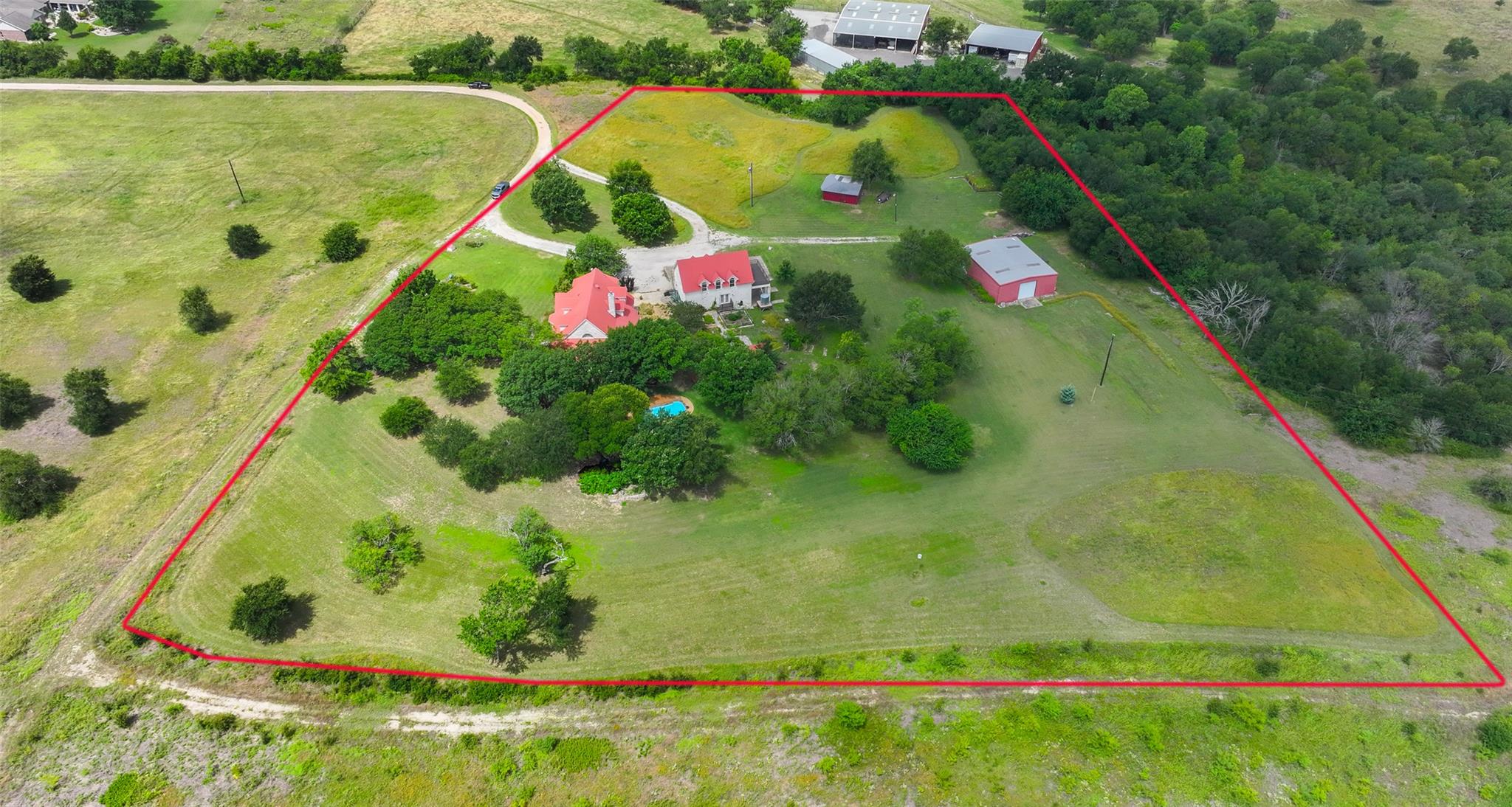 351 Laurel CRK, Hutto, TX 78634