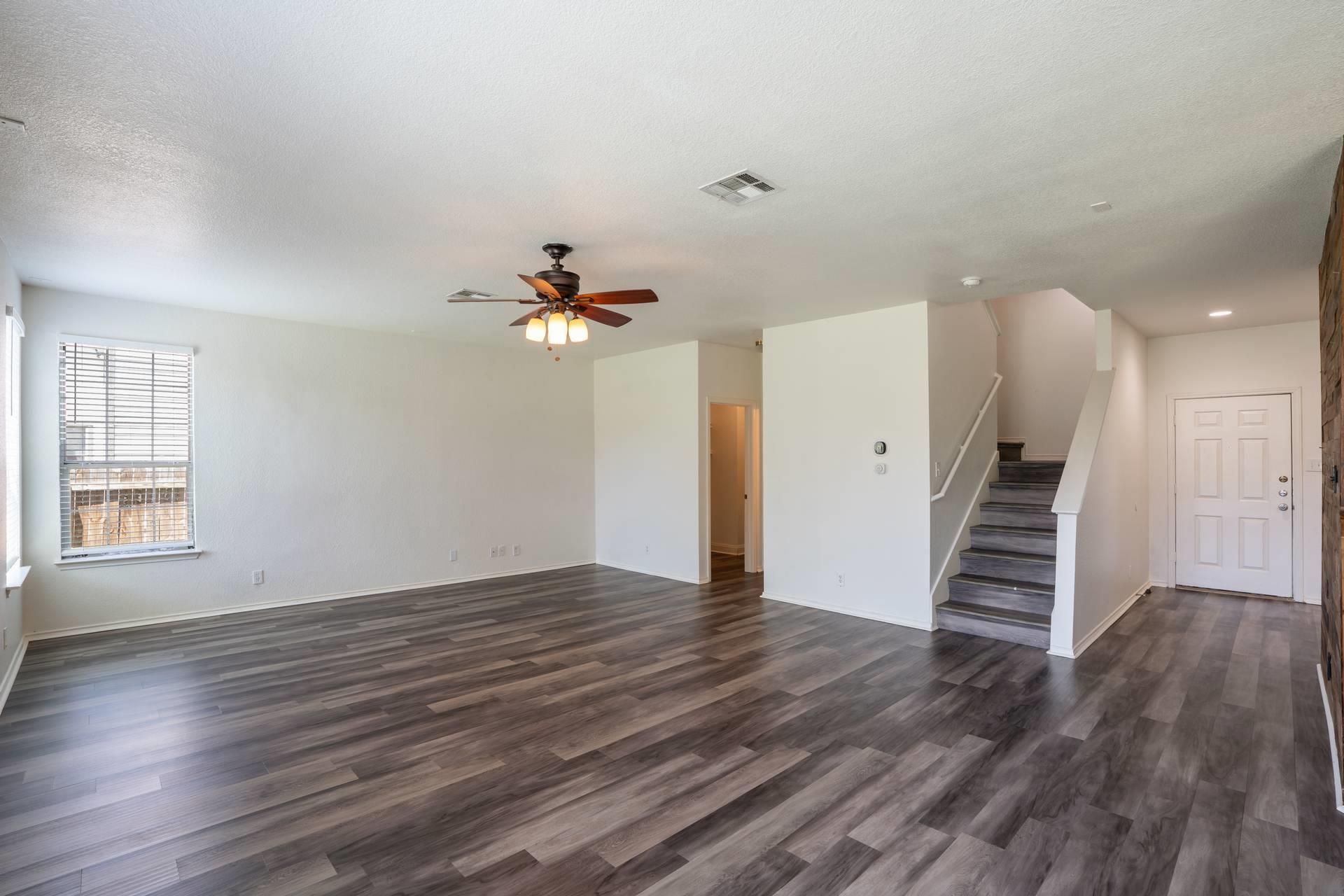 711 Abundance LN, Kyle, TX 78640