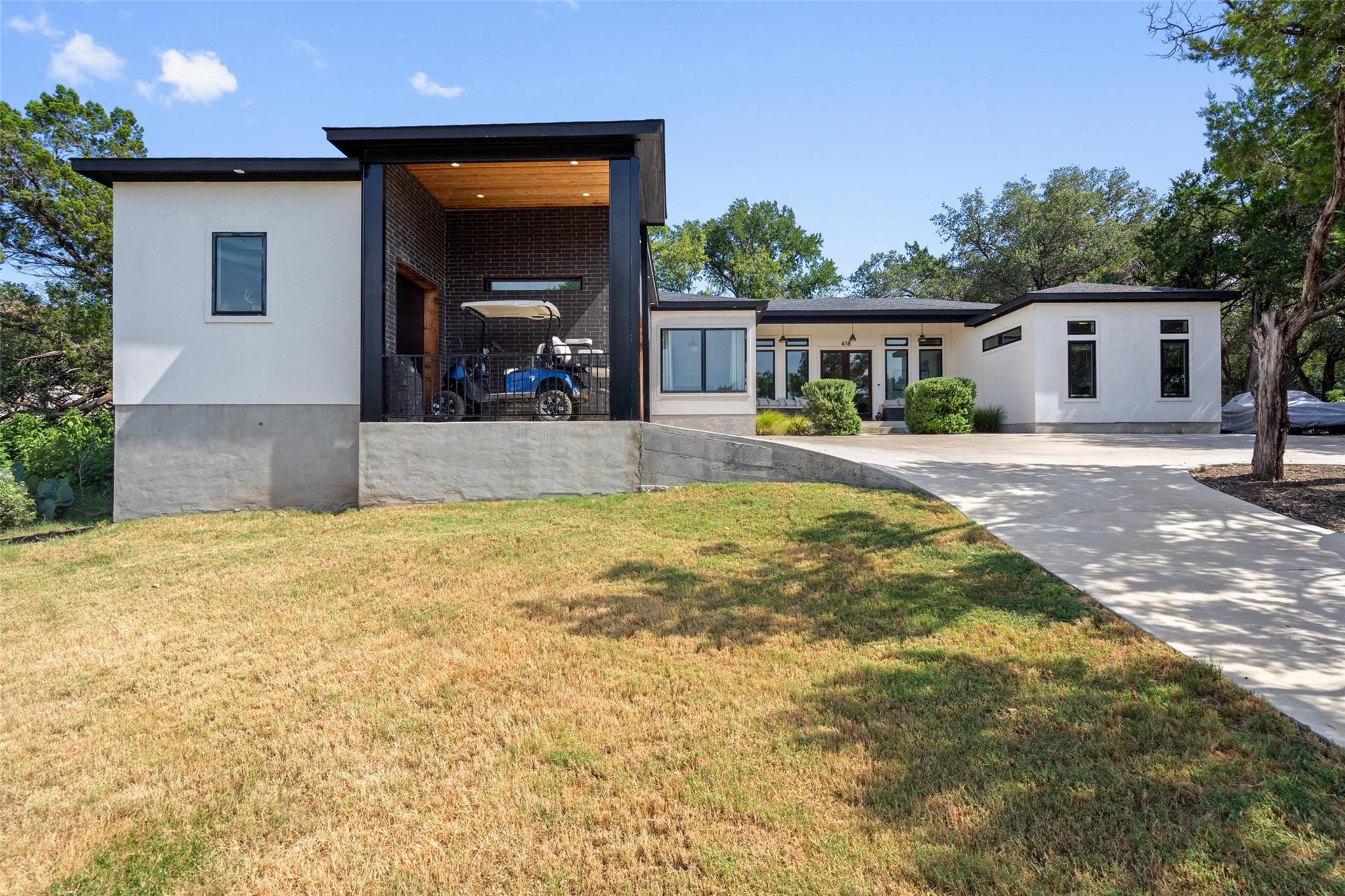 418 Venture BLVD S, Point Venture, TX 78645