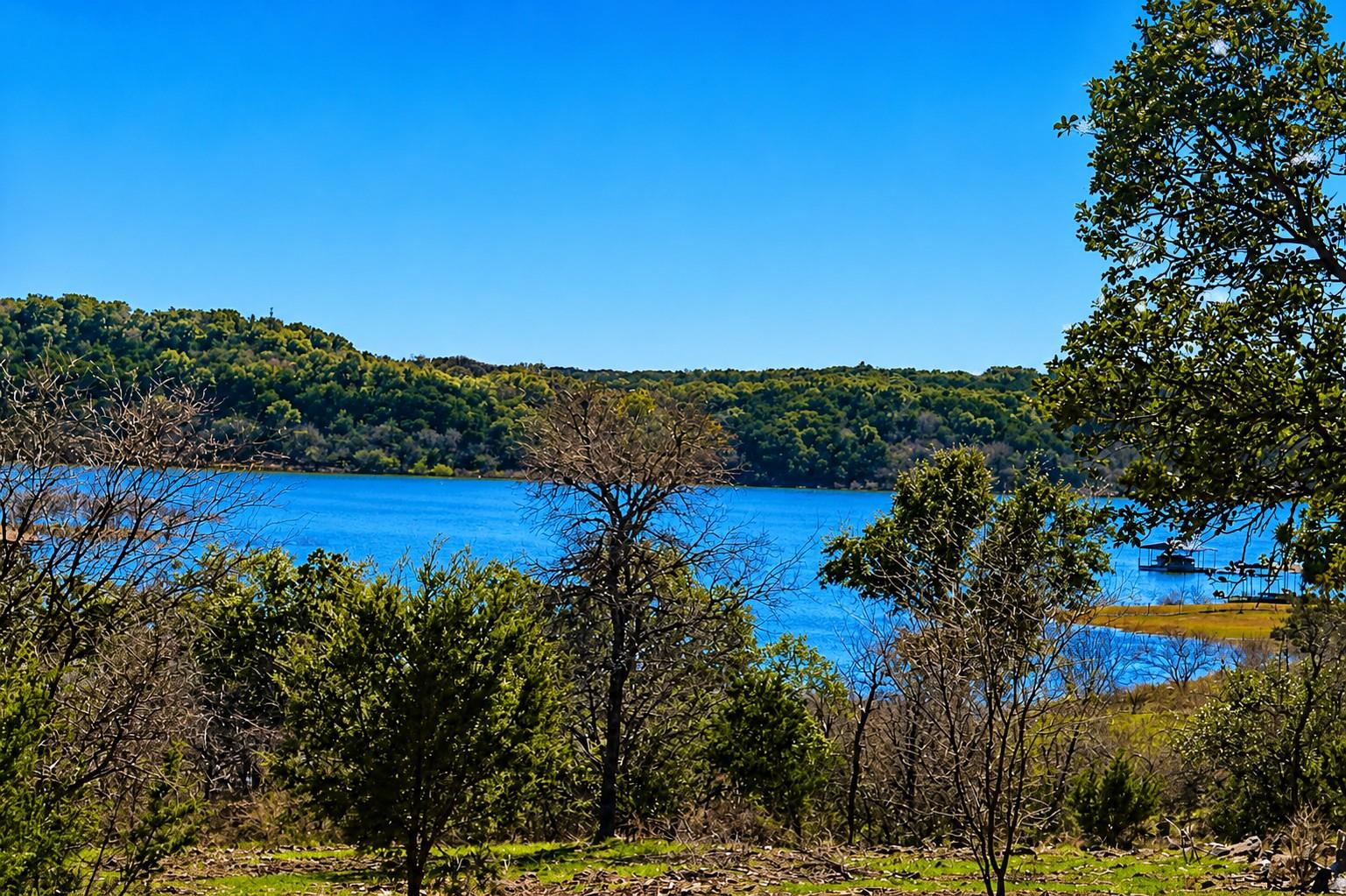 551 Lake View DR, Spicewood, TX 78669