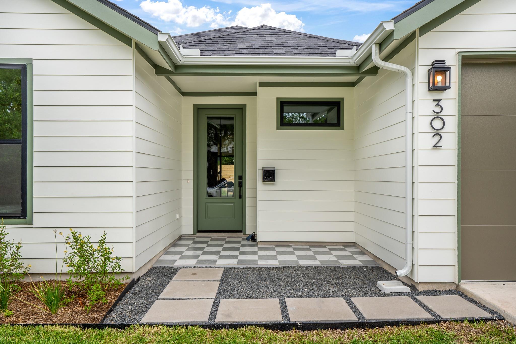 302 El Paso ST, Austin, TX 78704