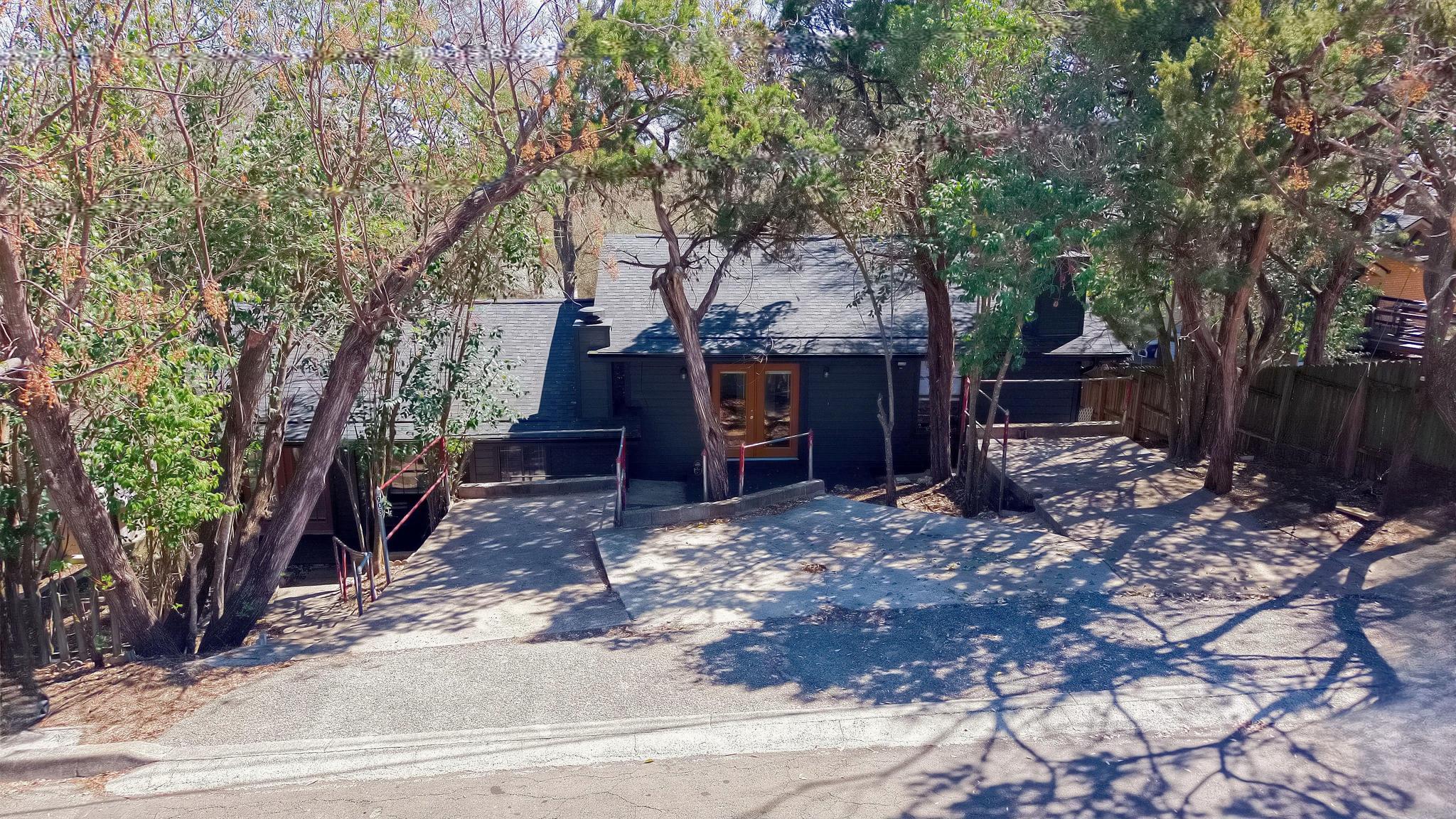903-905 Hillyer ST, San Marcos, TX 78666