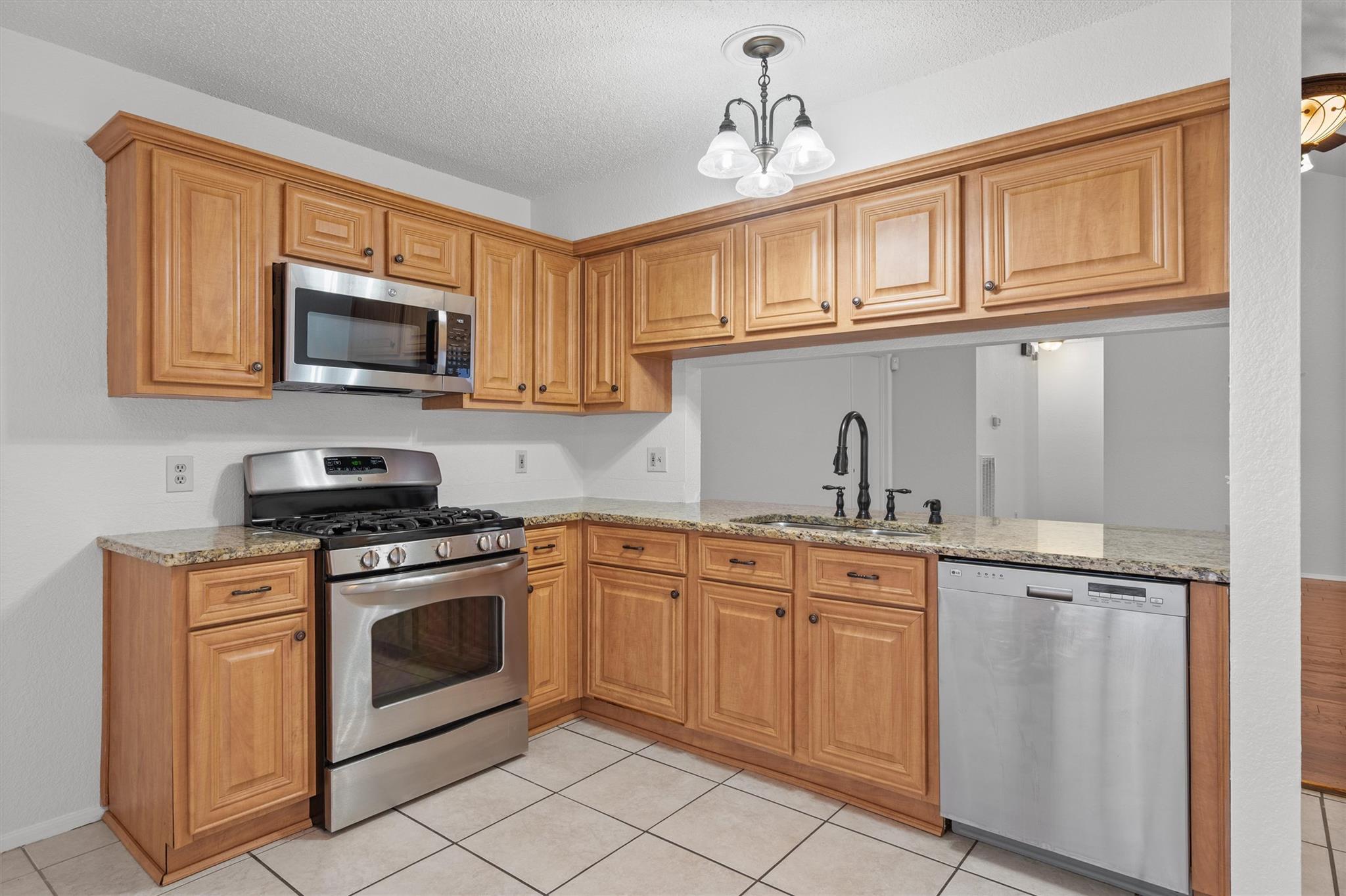 16811 Village Oak Loop, Austin, TX 78717