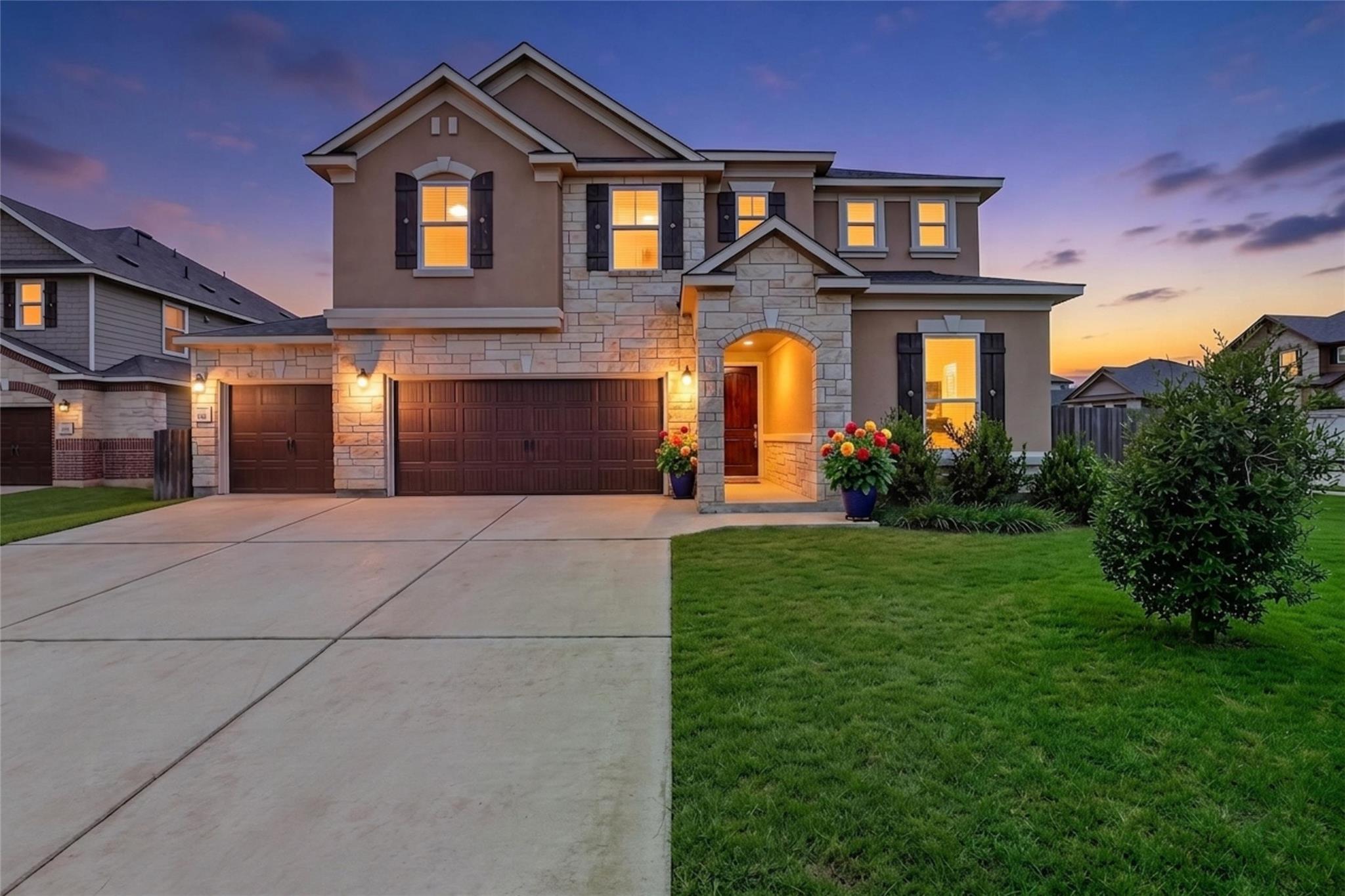 305 Kat Garnet DR, Kyle, TX 78640