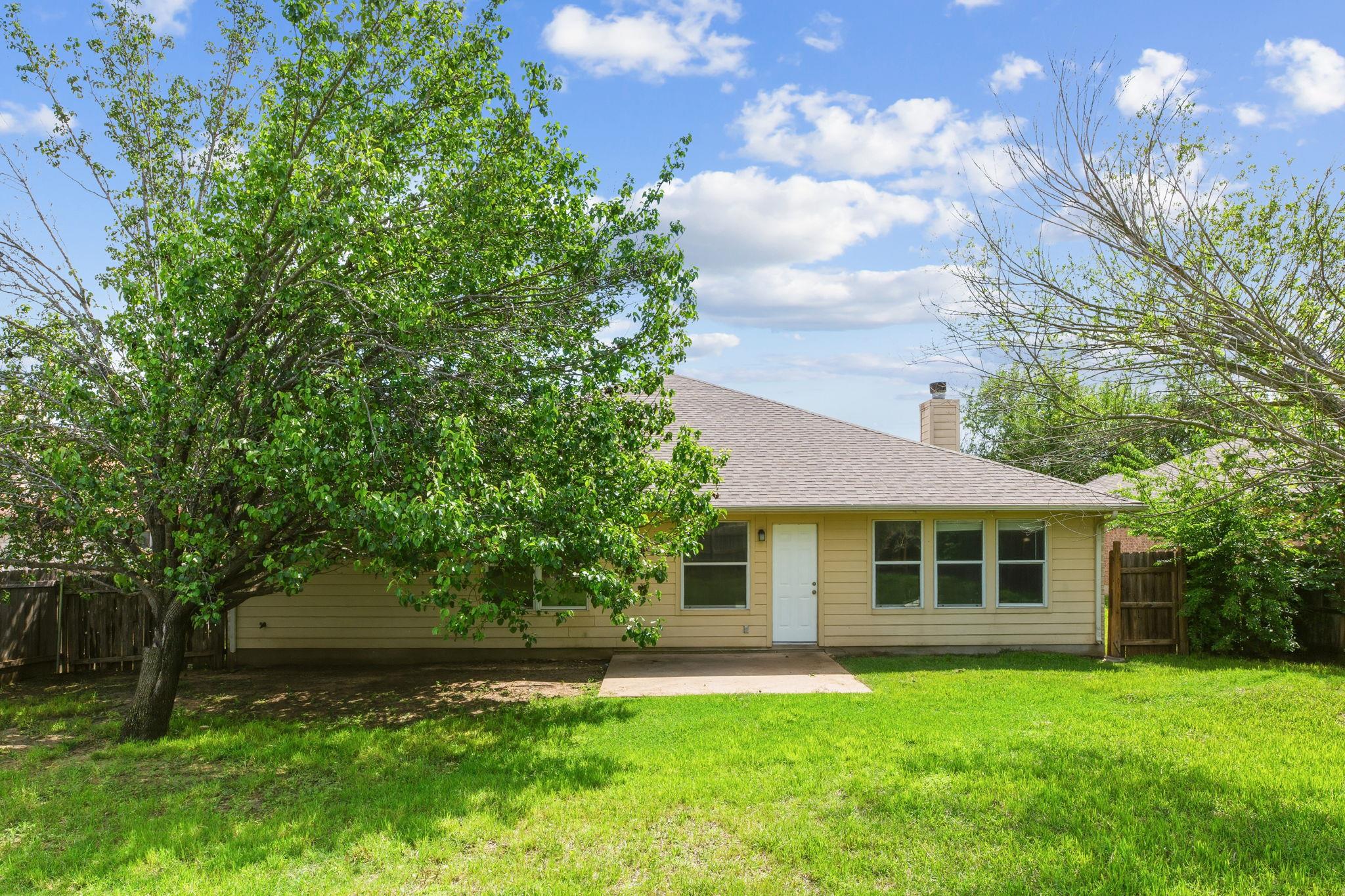 1514 Spring Peony CT, Pflugerville, TX 78660