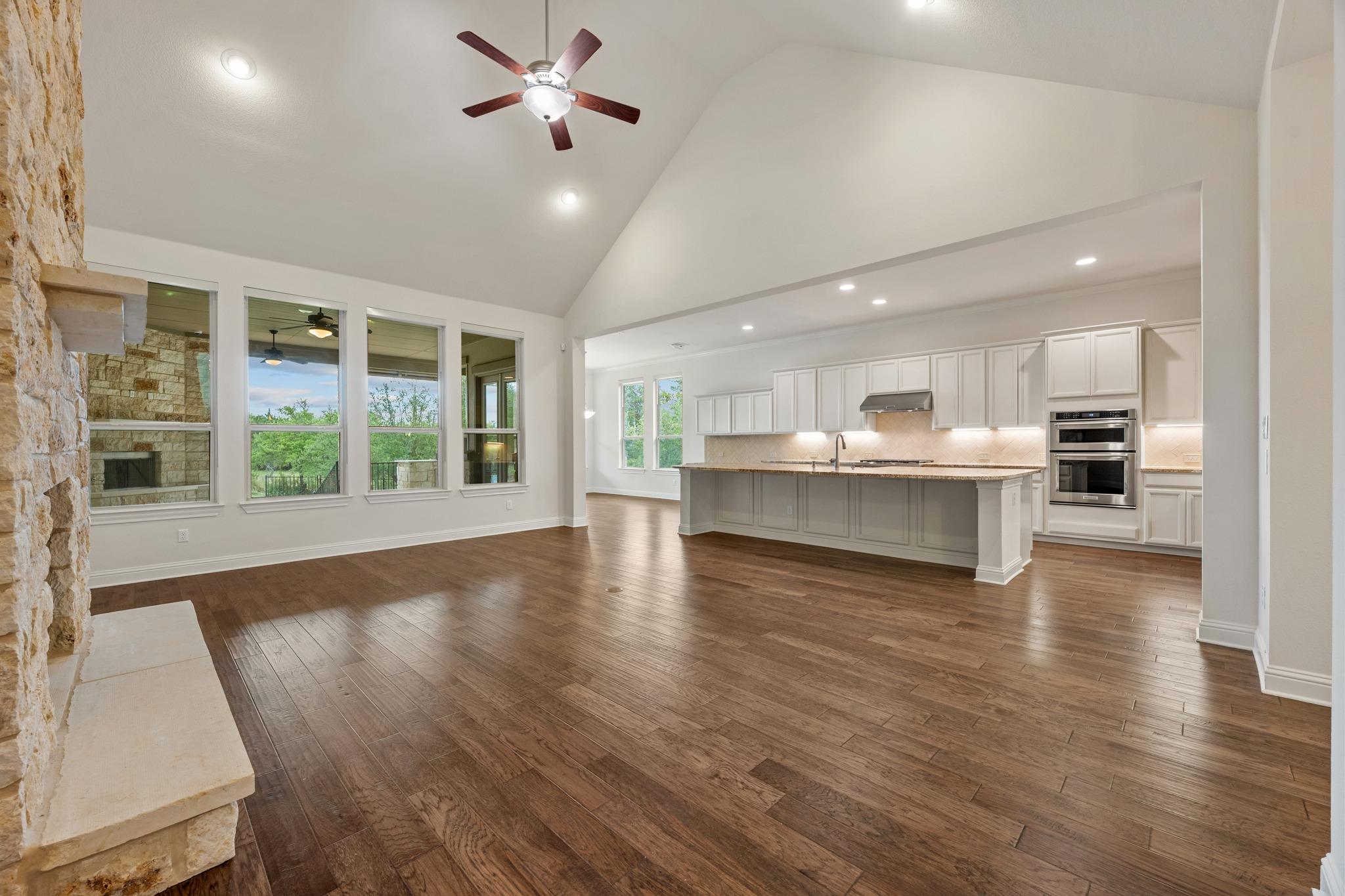 9733 Avion CV, Dripping Springs, TX 78620