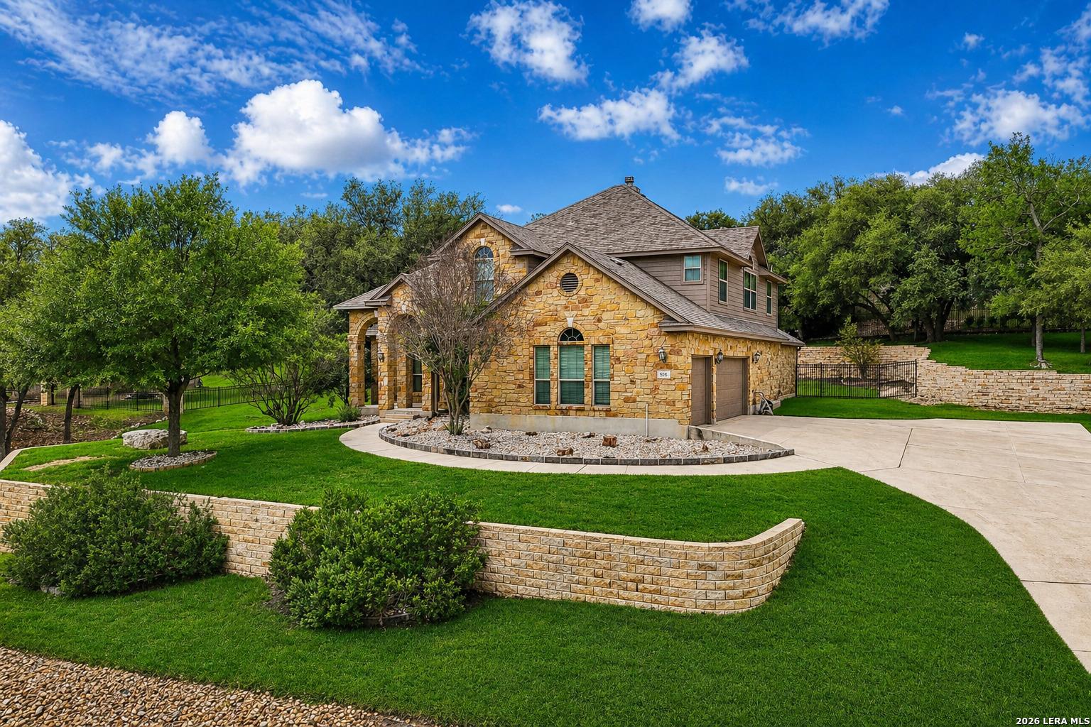 865 Santa Cruz, New Braunfels, TX 78132
