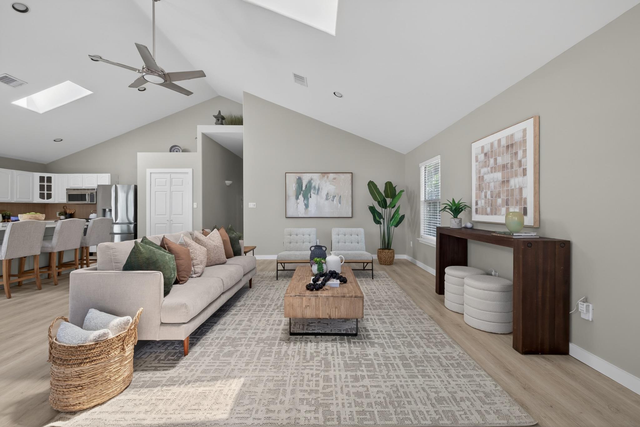 411 W Live Oak ST, Austin, TX 78704