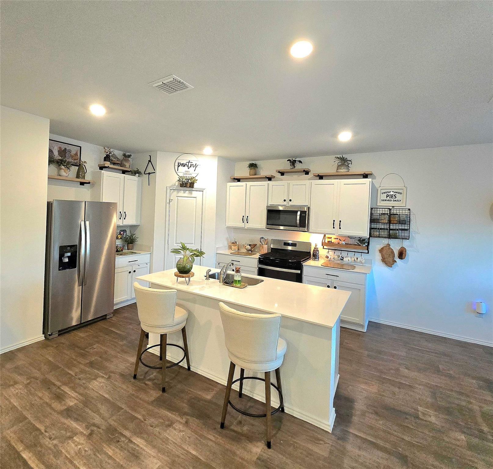 12419 Silversmith LN, Buda, TX 78610