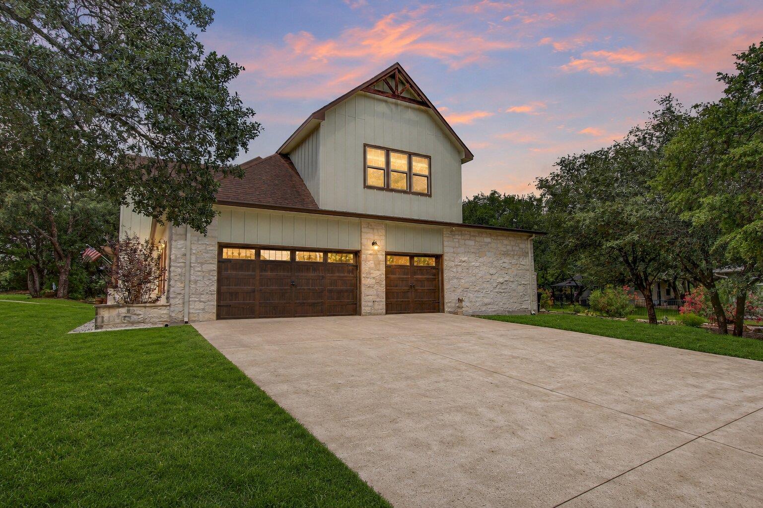104 Kendall RD, Spicewood, TX 78669
