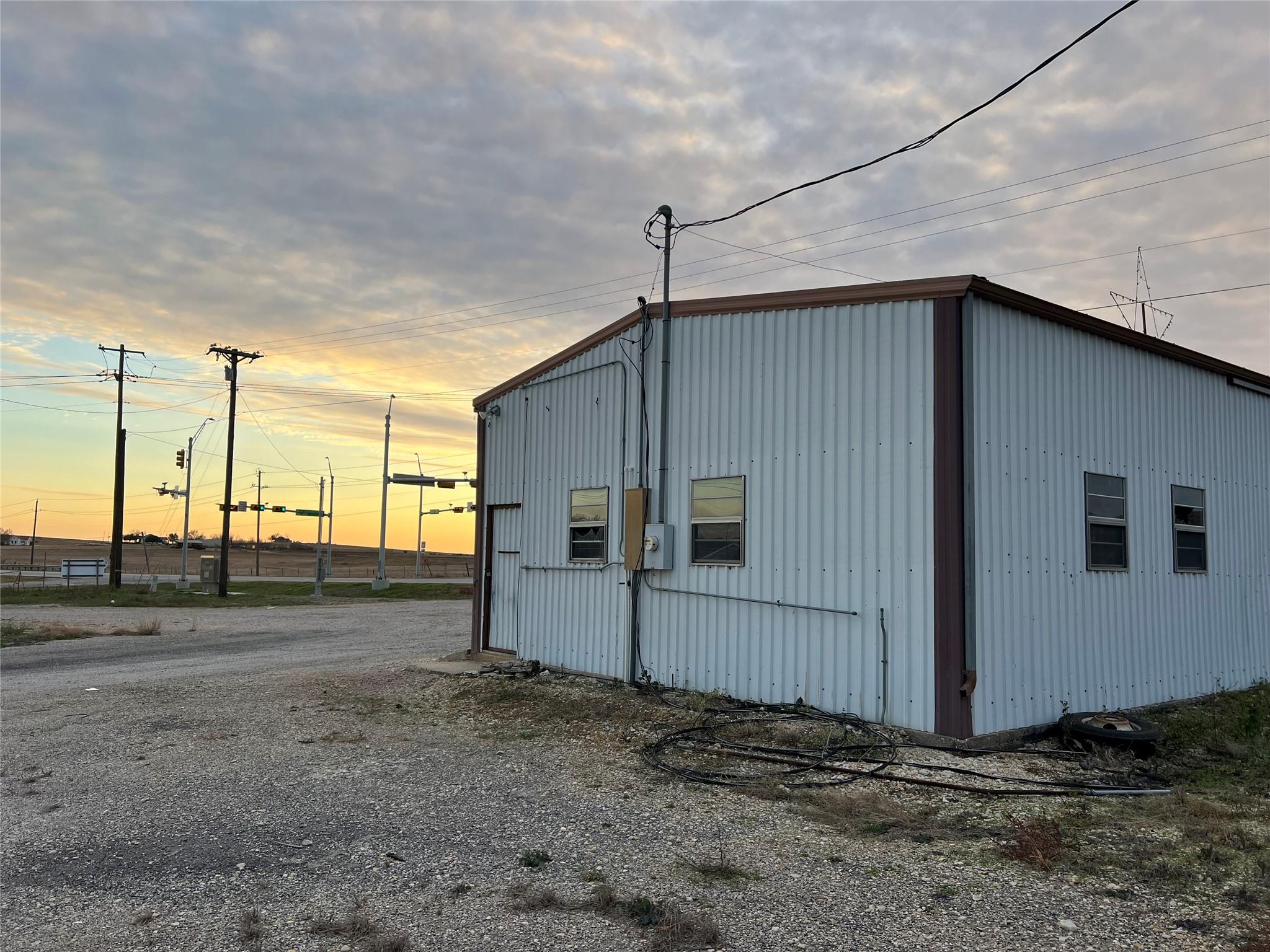 14201 S State Highway 95, Coupland, TX 78615