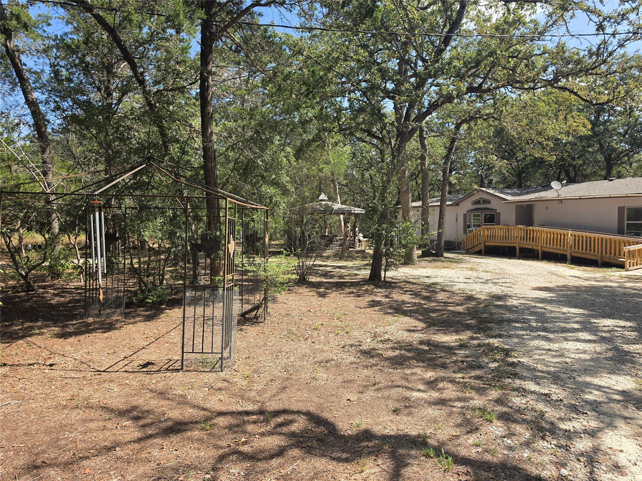 319 Green Oaks DR, Bastrop, TX 78602