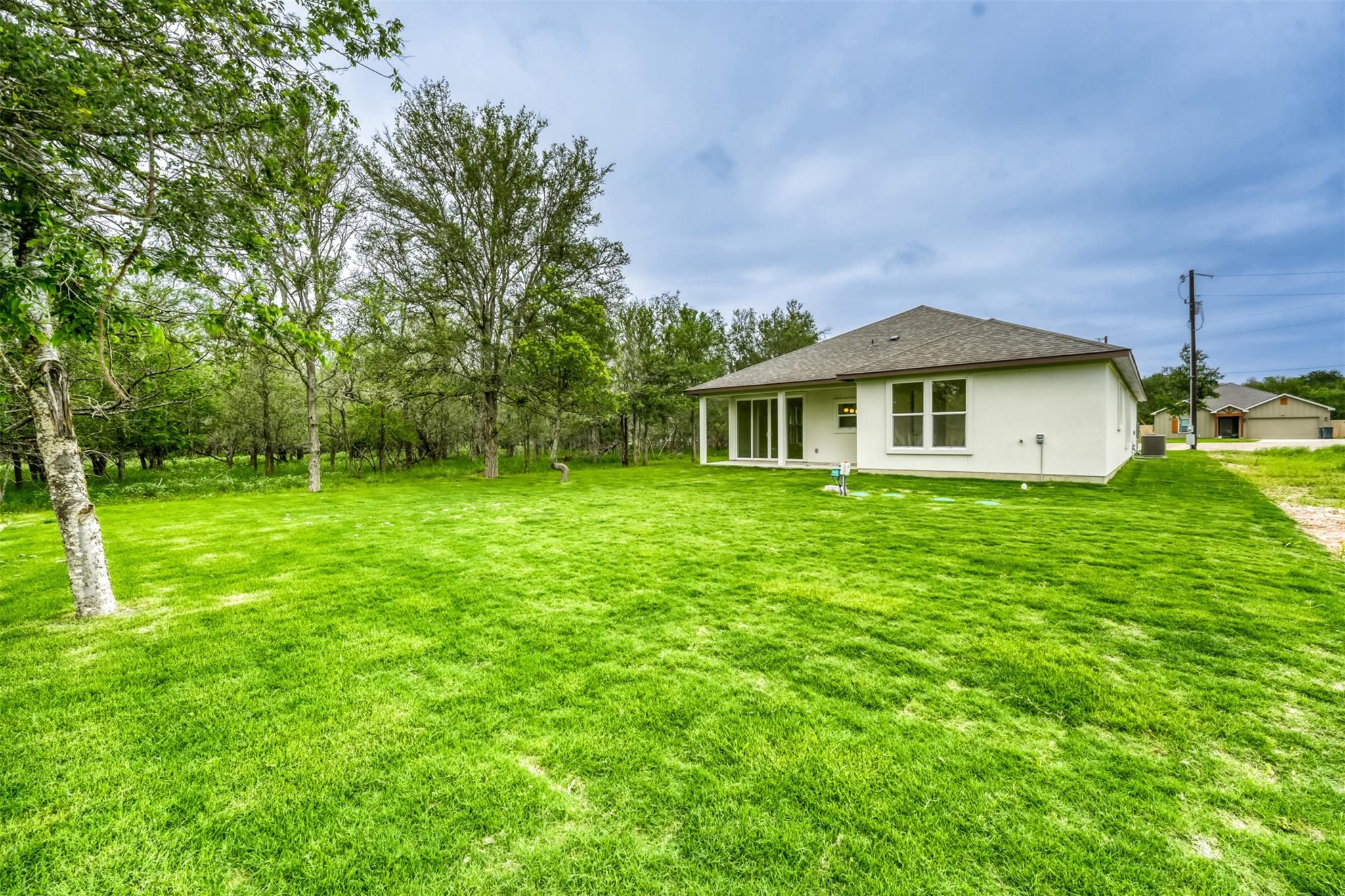 137 E Pauwela LN, Bastrop, TX 78602